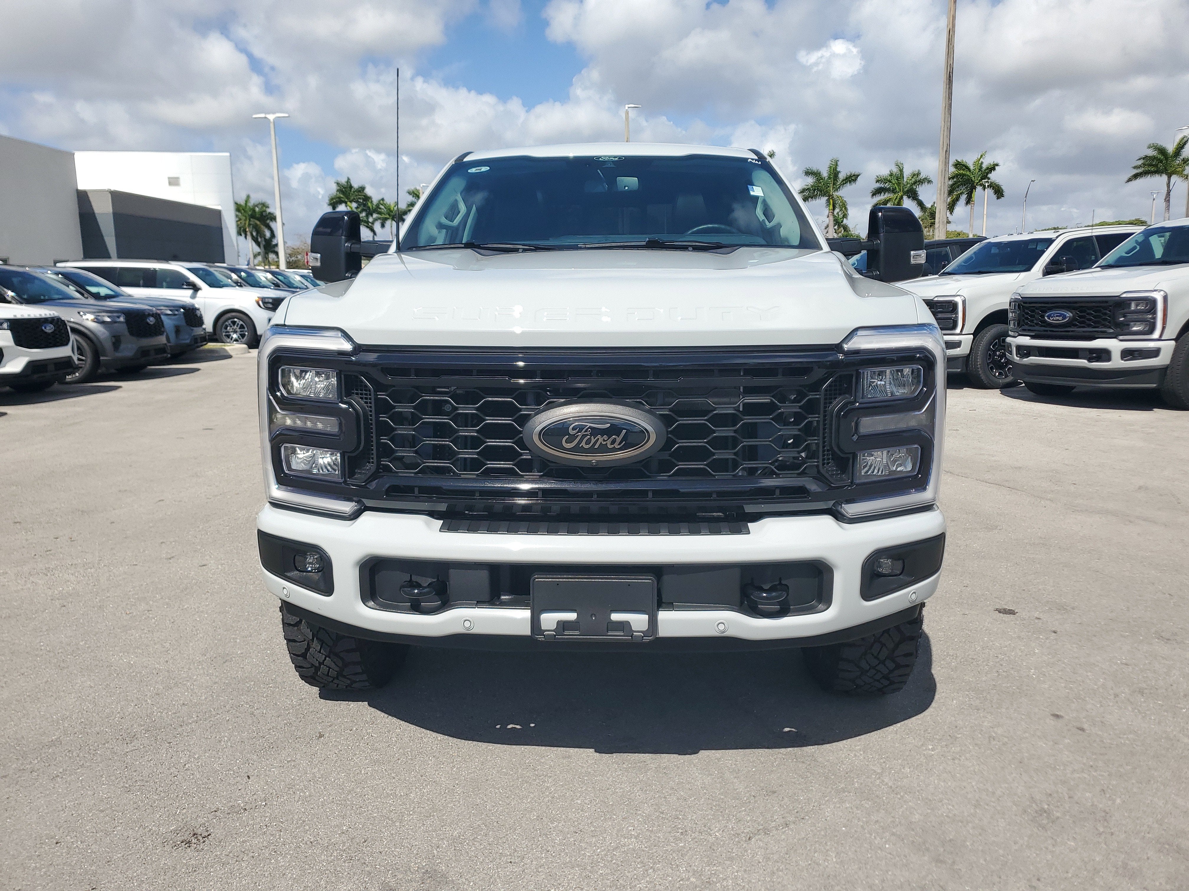 2025 Ford Super Duty F-250 SRW LARIAT 4WD