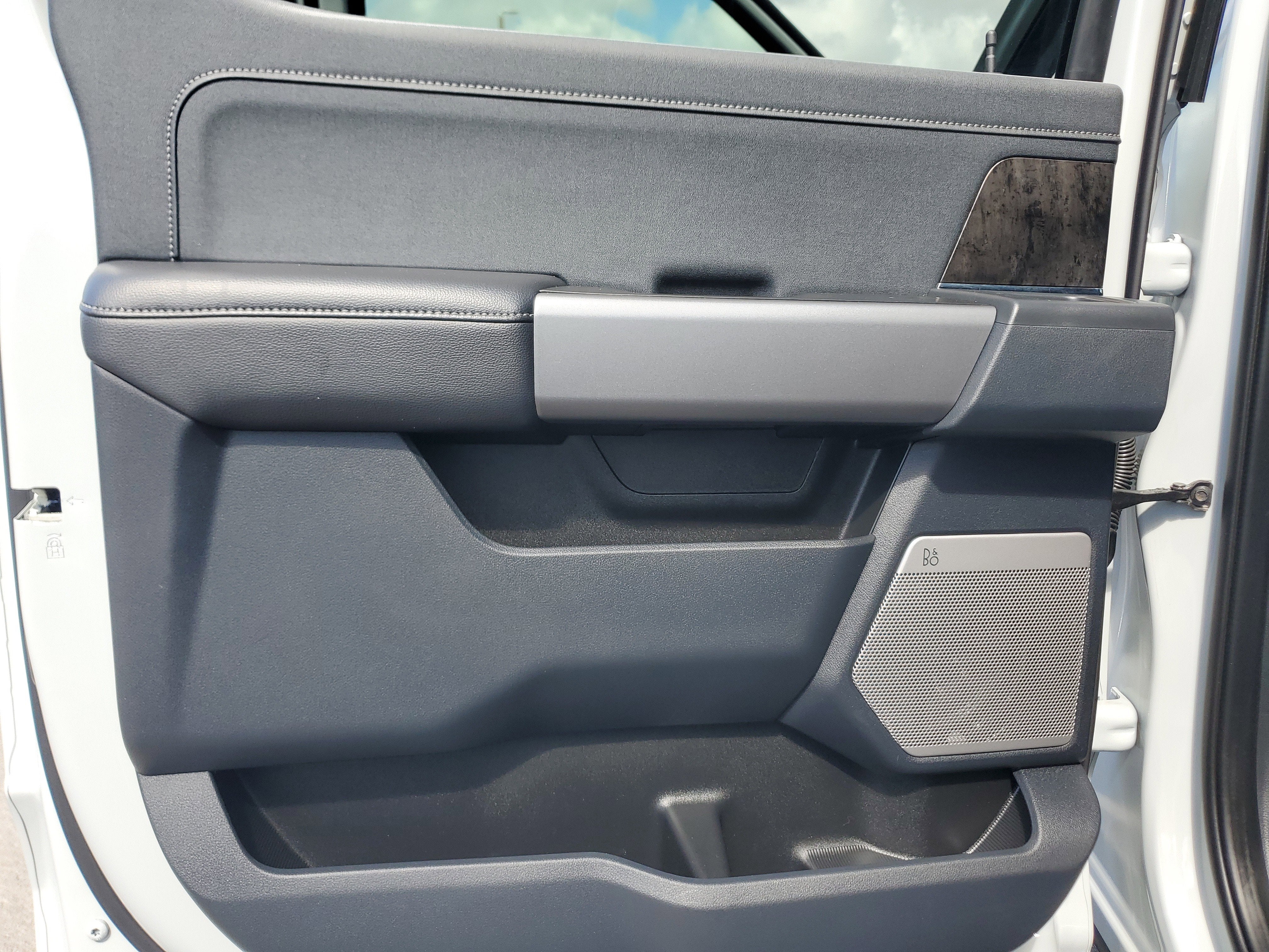 2025 Ford Super Duty F-250 SRW LARIAT 4WD