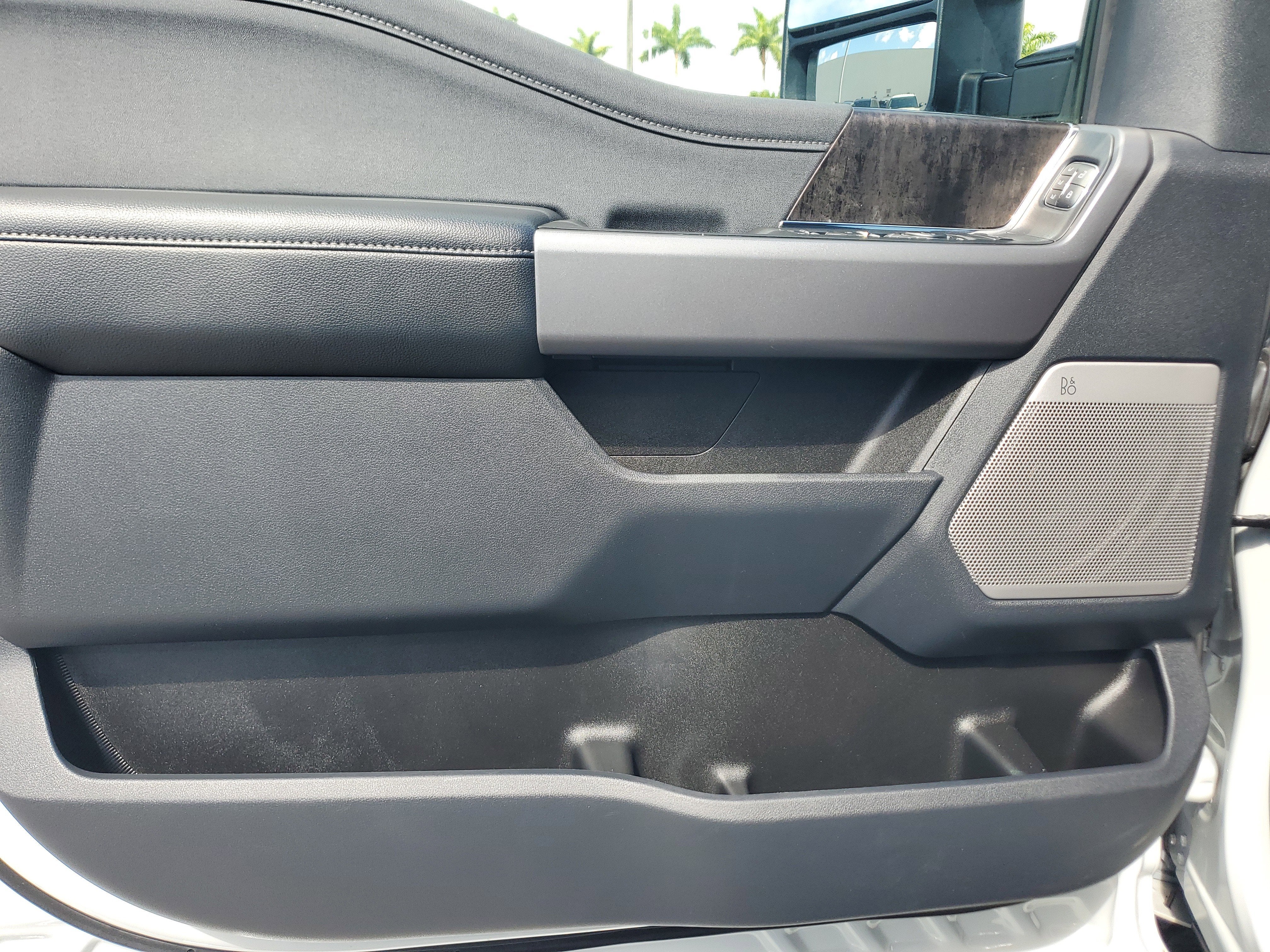 2025 Ford Super Duty F-250 SRW LARIAT 4WD