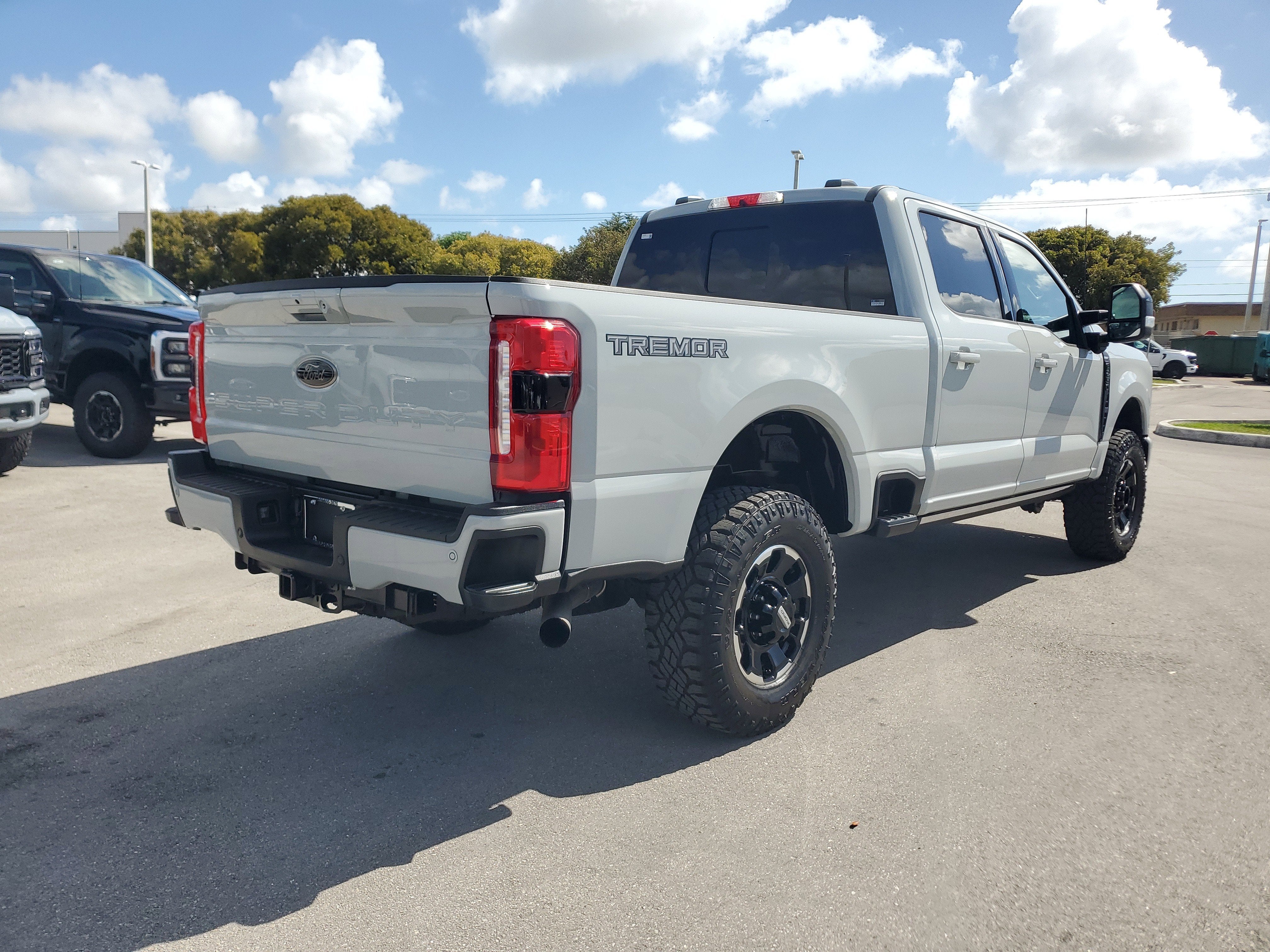 2025 Ford Super Duty F-250 SRW LARIAT 4WD