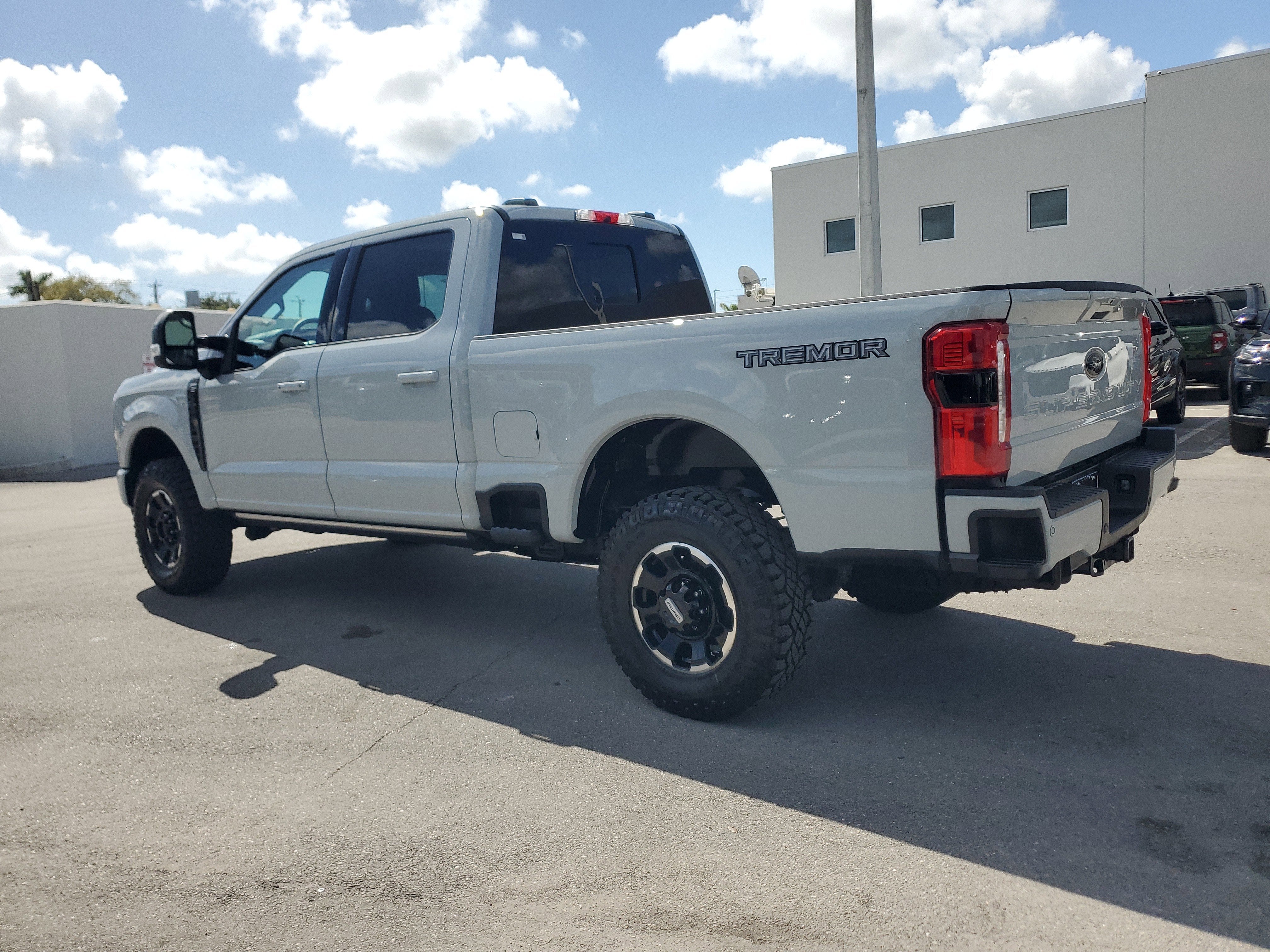 2025 Ford Super Duty F-250 SRW LARIAT 4WD