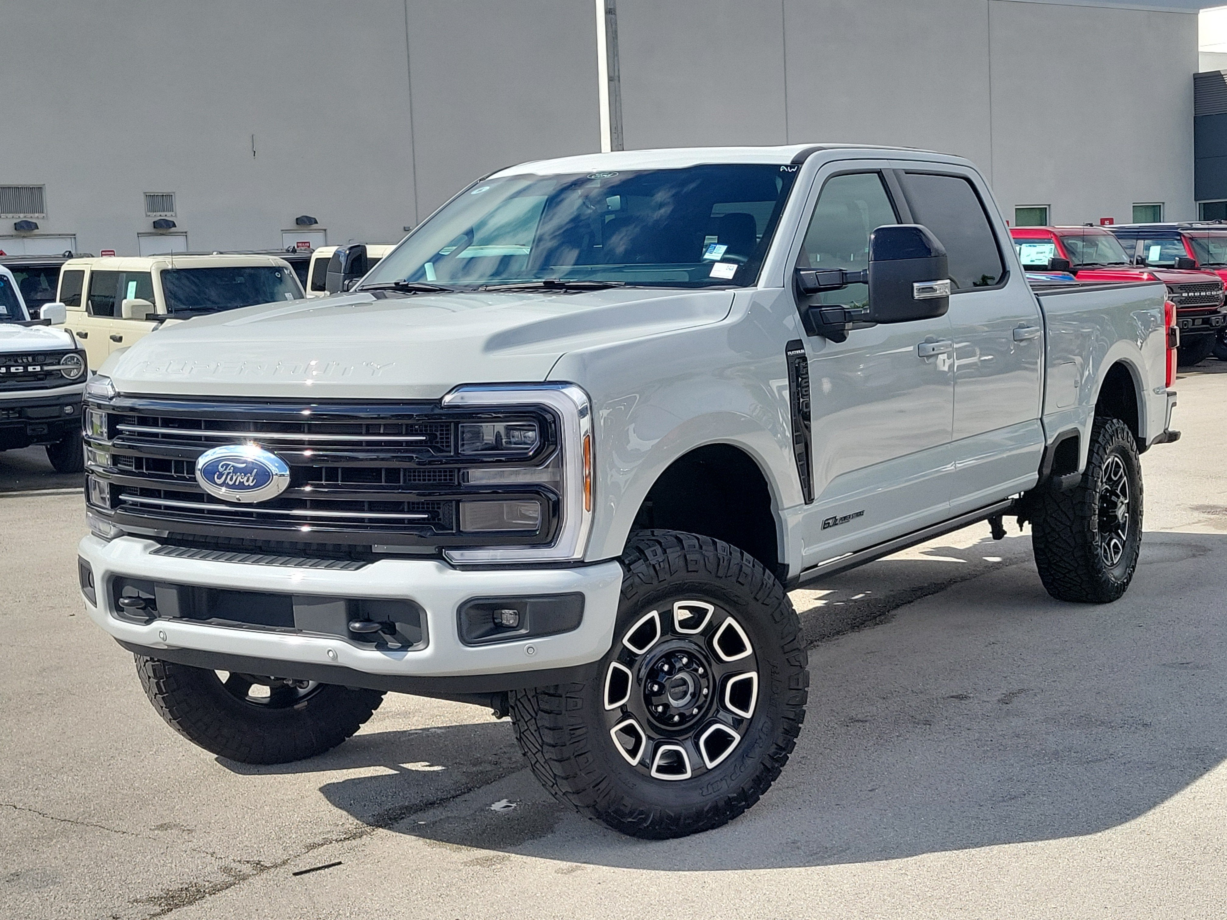 2025 Ford Super Duty F-250 SRW Platinum