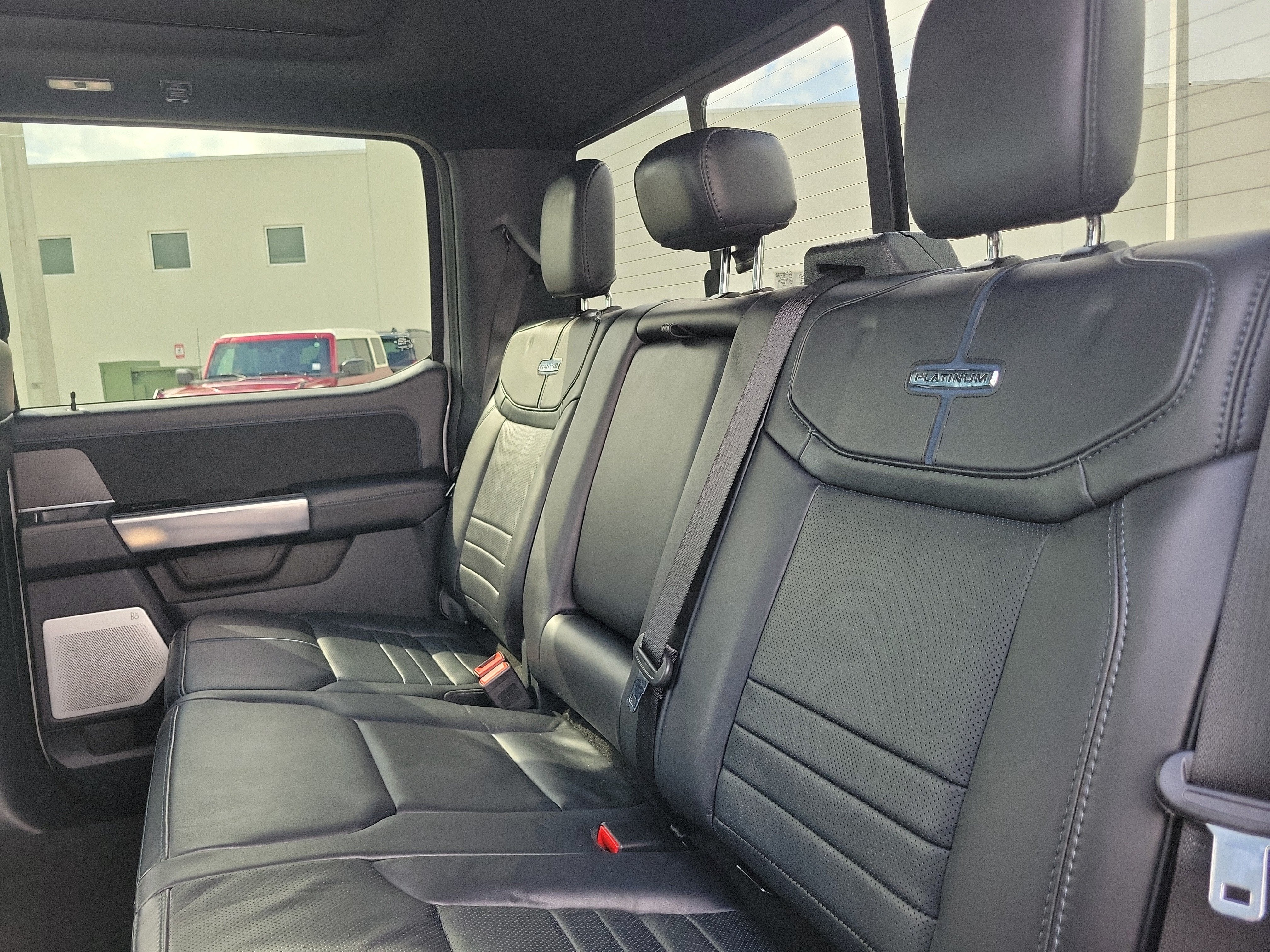 2025 Ford Super Duty F-250 SRW Platinum 4WD
