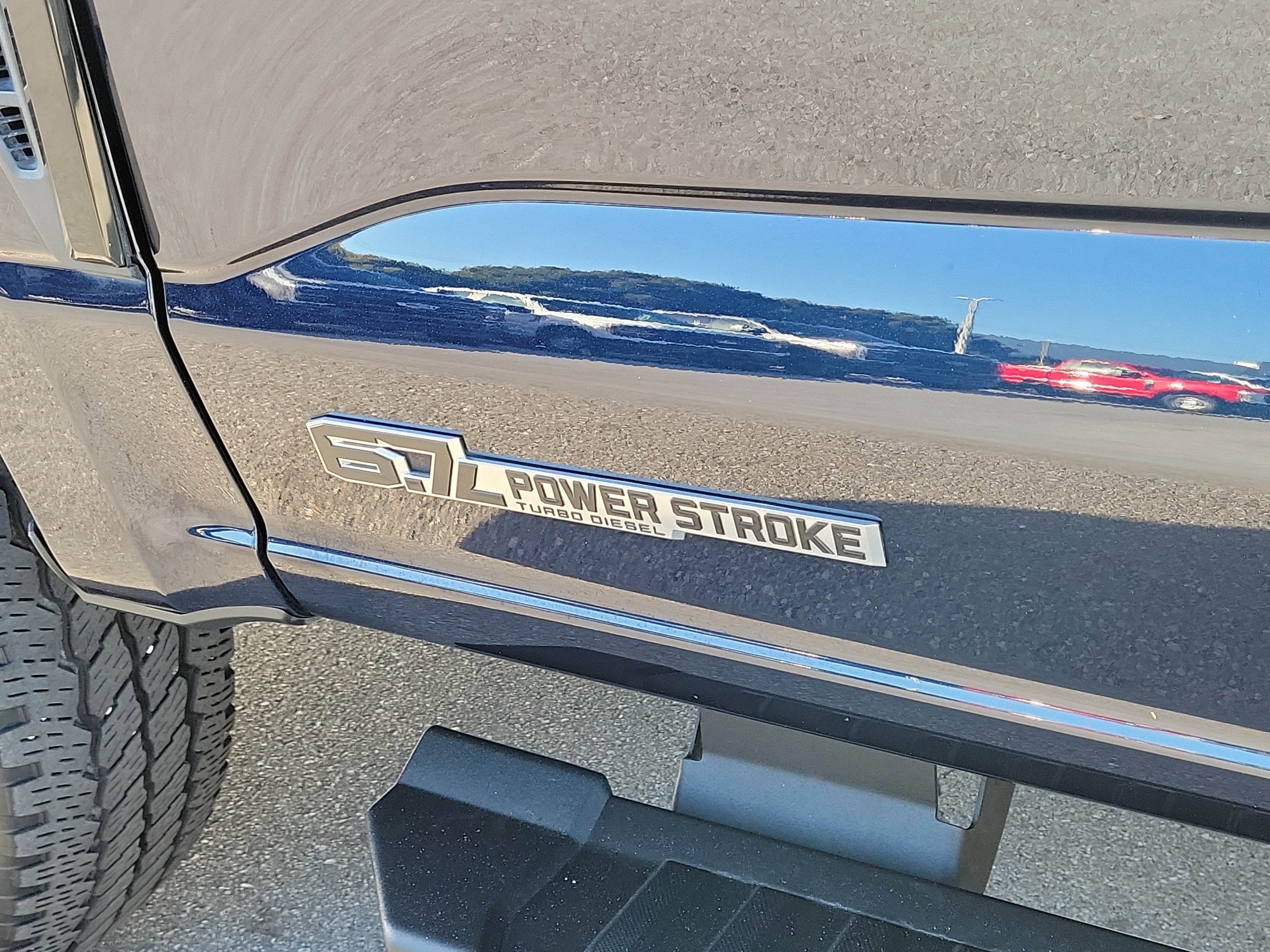 2024 Ford Super Duty F-250 SRW LARIAT 4WD Diesel