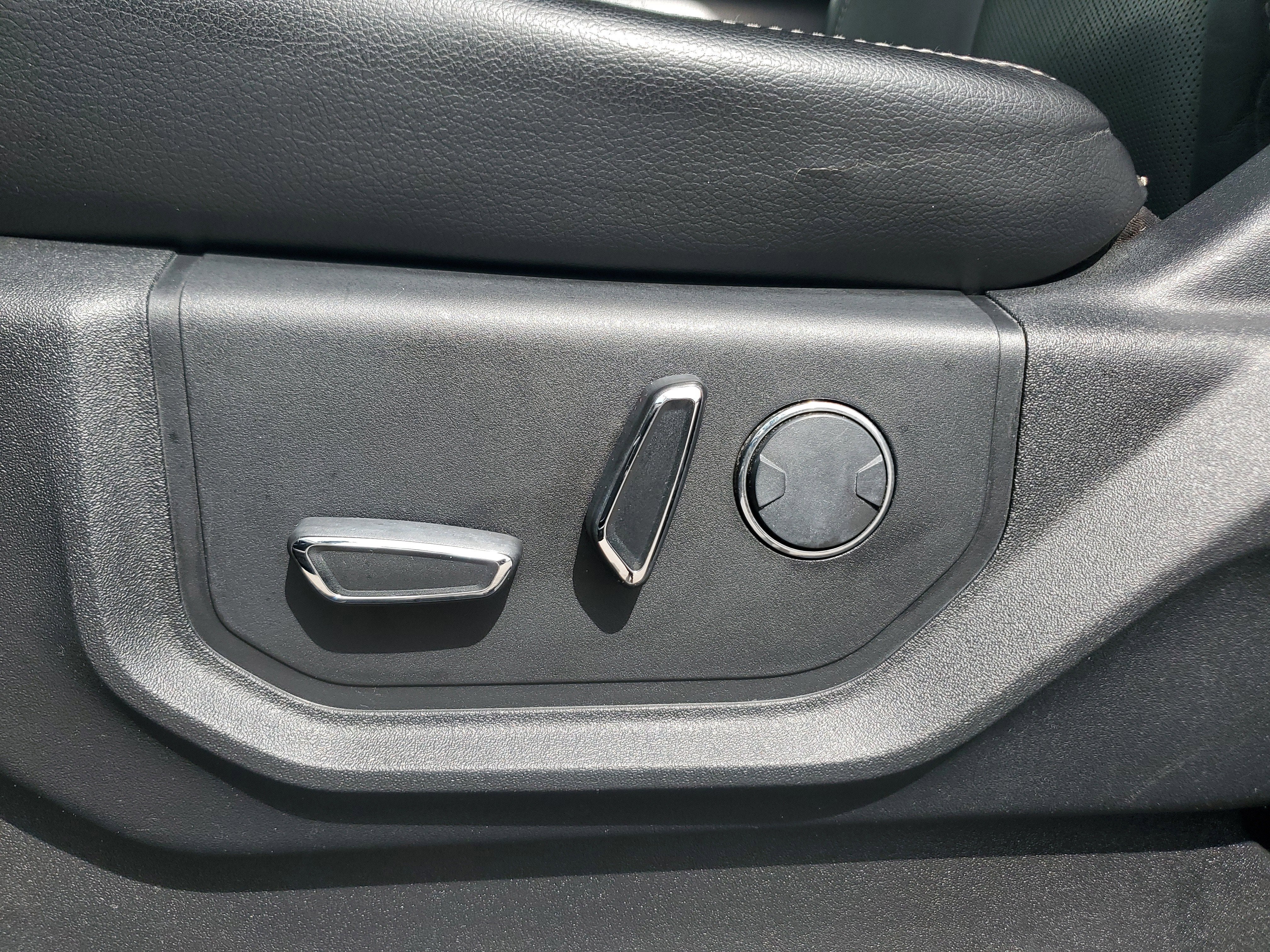 2019 Ford Super Duty F-350 SRW LARIAT 4WD Diesel