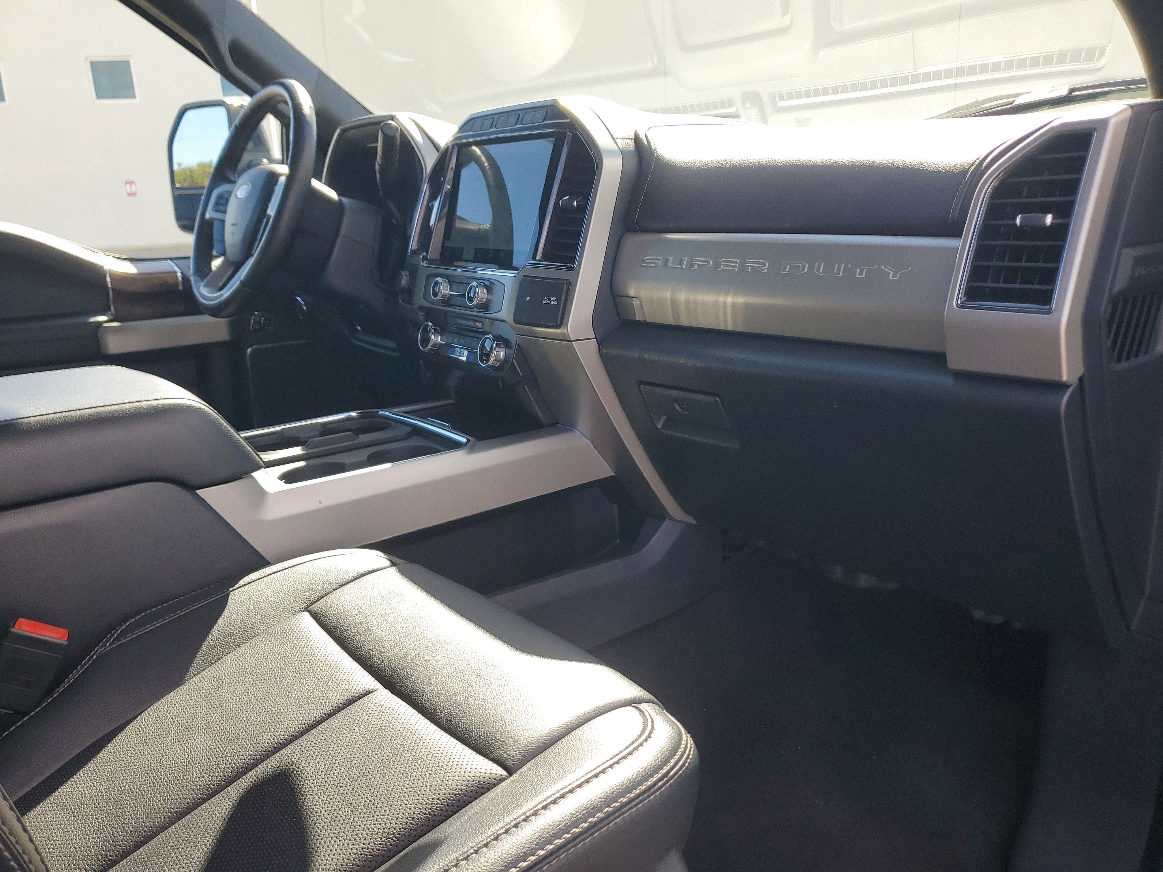 2022 Ford Super Duty F-350 SRW LARIAT 4WD Diesel