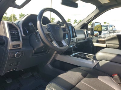 2022 Ford Super Duty F-350 SRW LARIAT 4WD Diesel