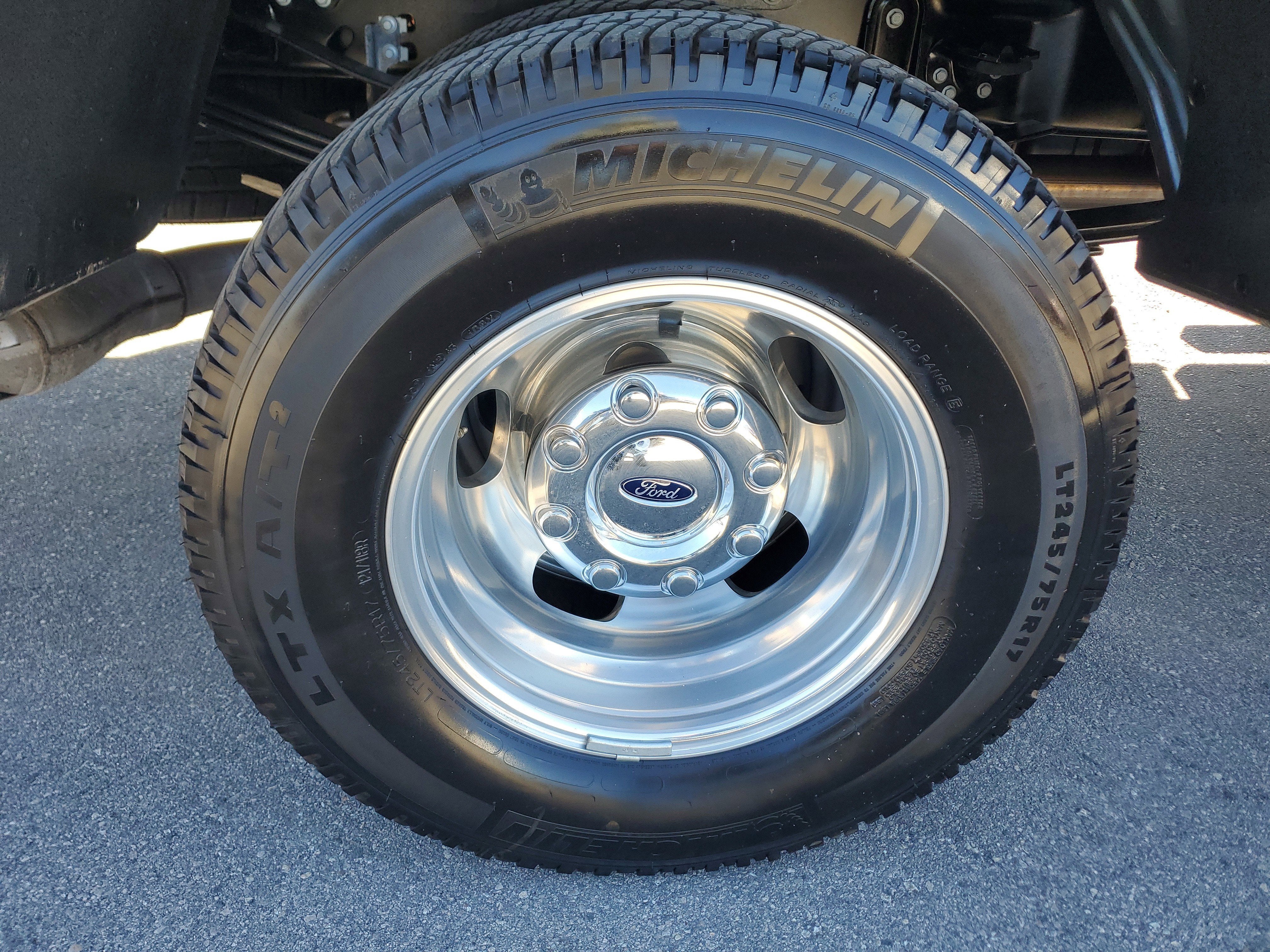 2026 Ford Super Duty F-350 DRW XL