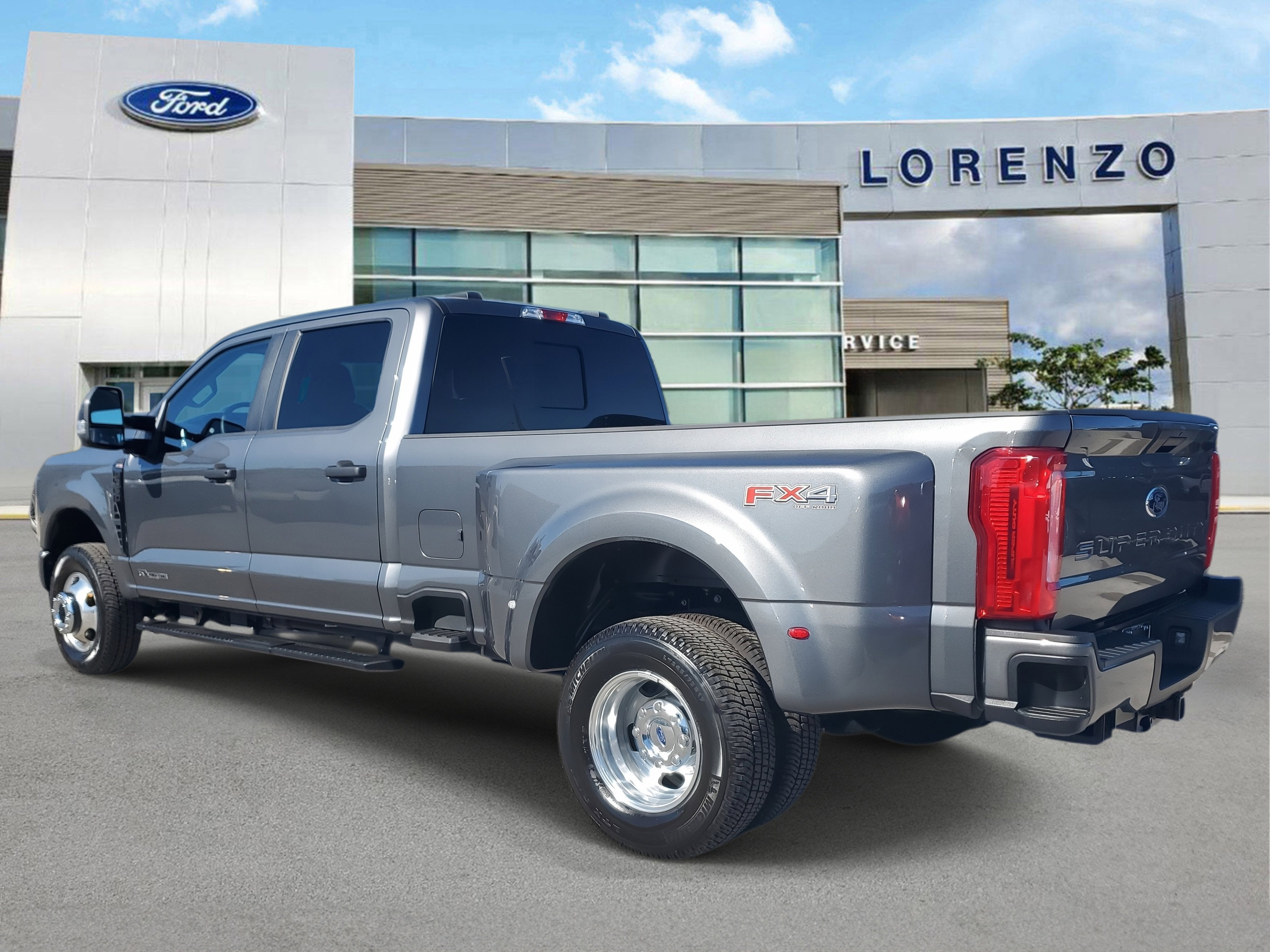 2026 Ford Super Duty F-350 DRW XL