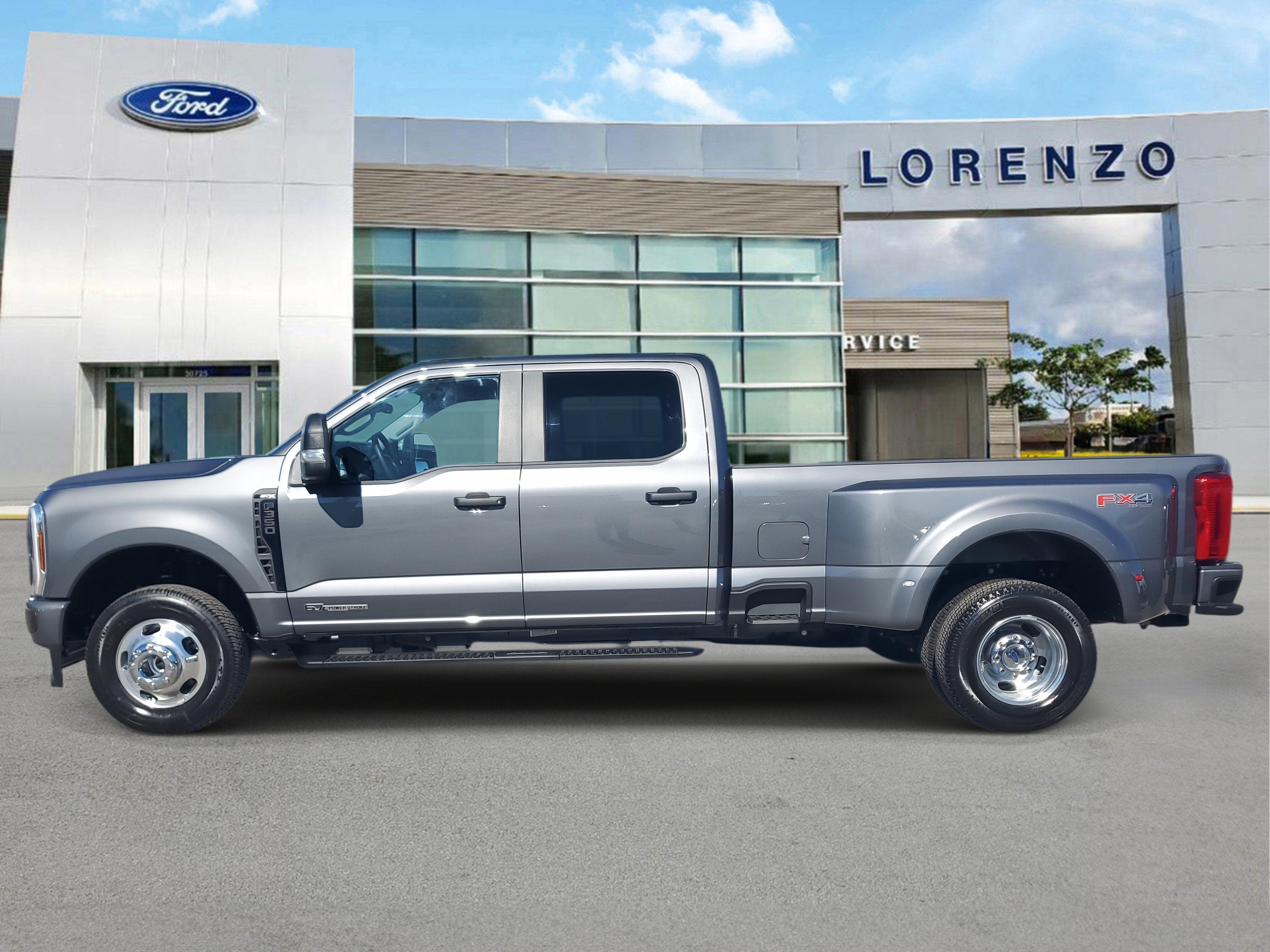 2026 Ford Super Duty F-350 DRW XL