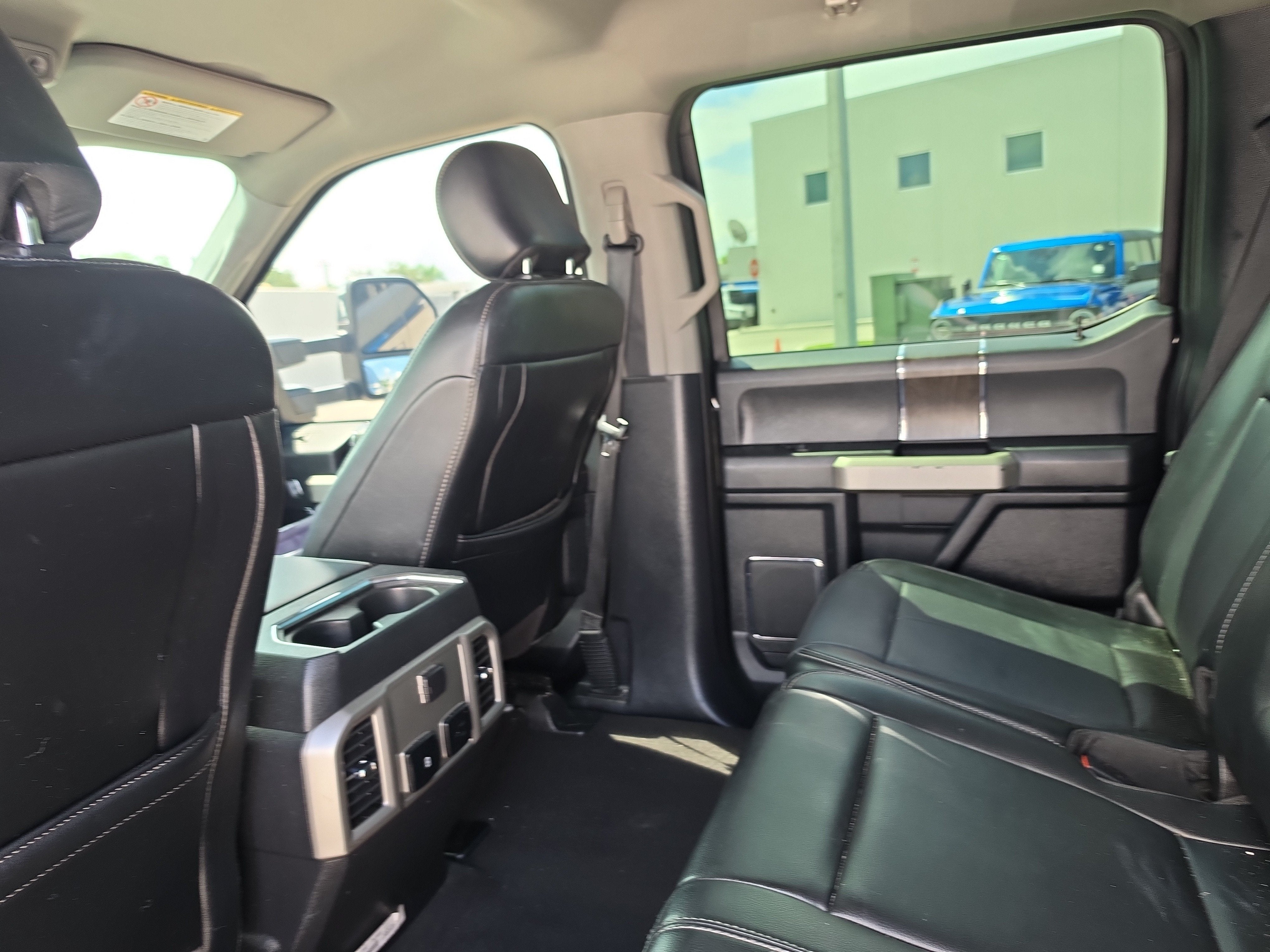 2020 Ford Super Duty F-350 DRW LARIAT
