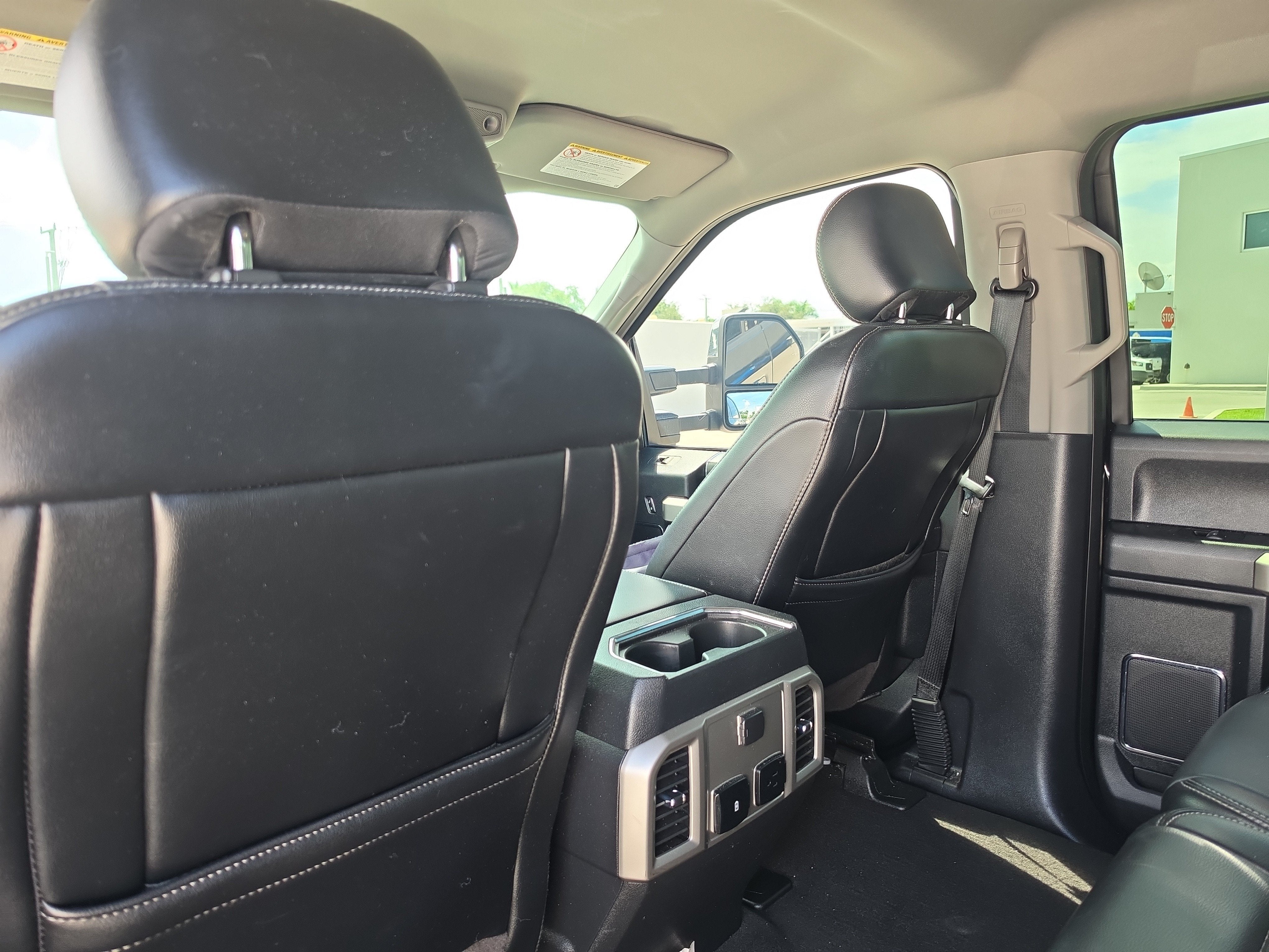 2020 Ford Super Duty F-350 DRW LARIAT