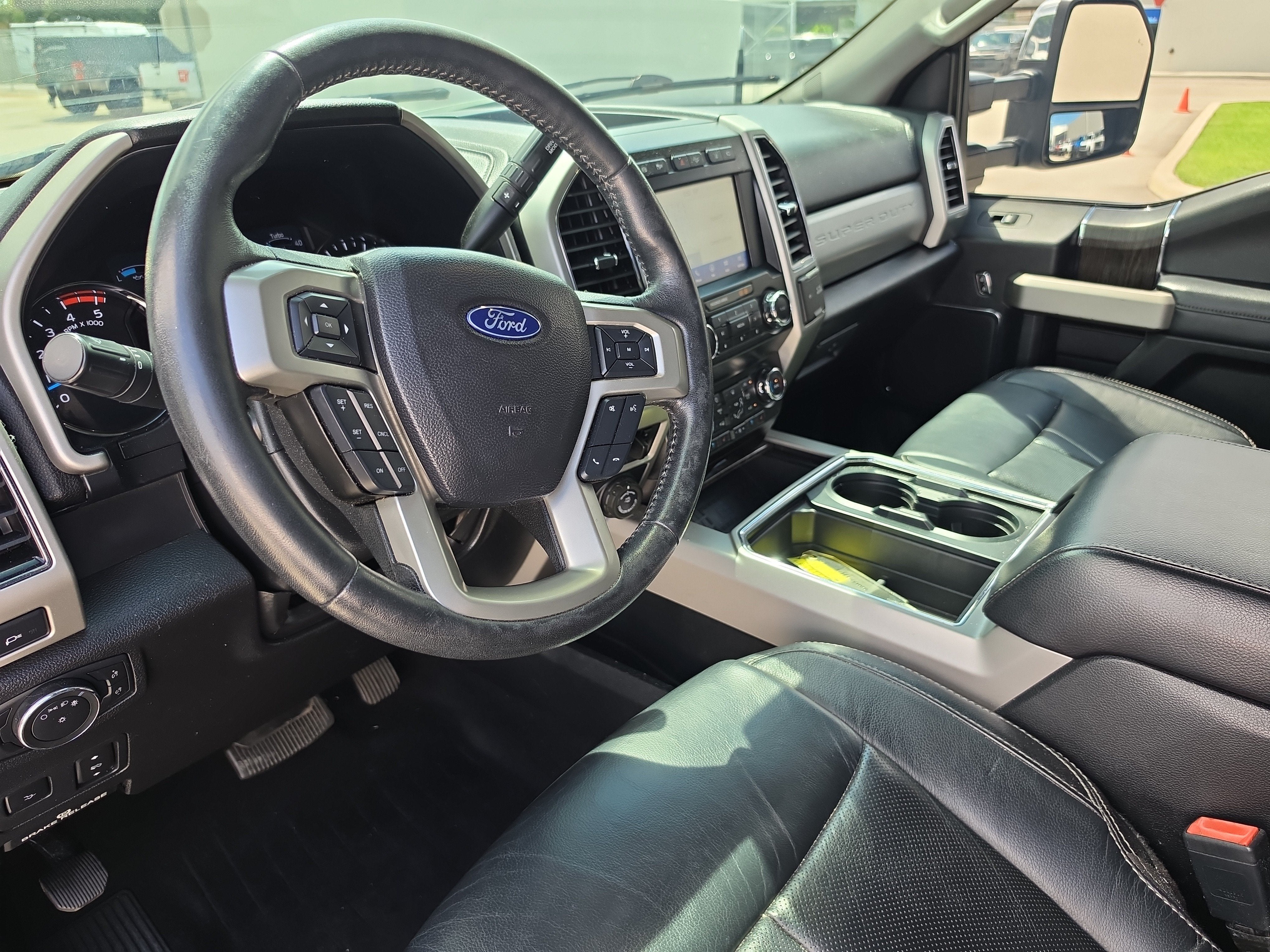 2020 Ford Super Duty F-350 DRW LARIAT