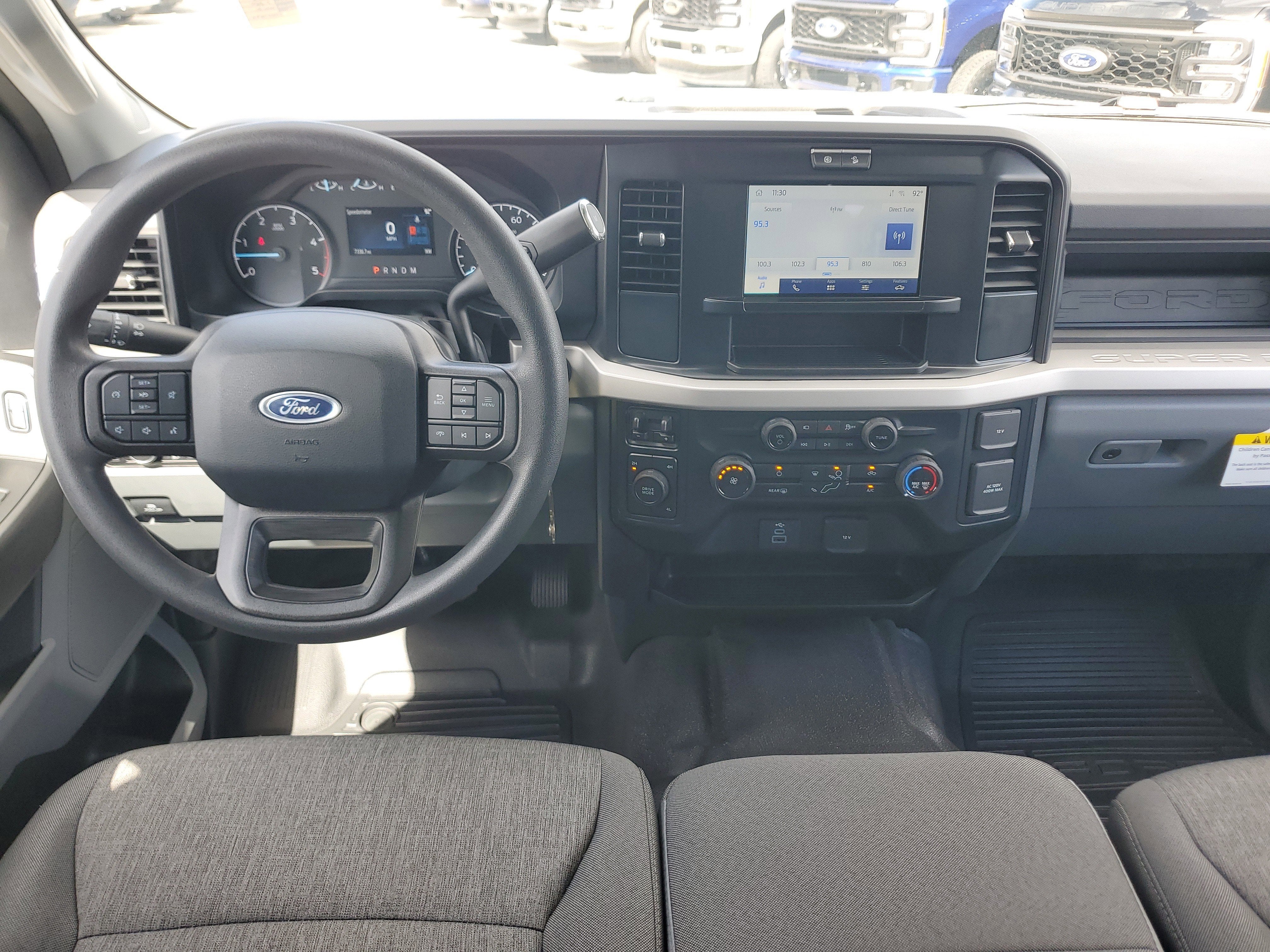 2025 Ford Super Duty F-350 DRW XL