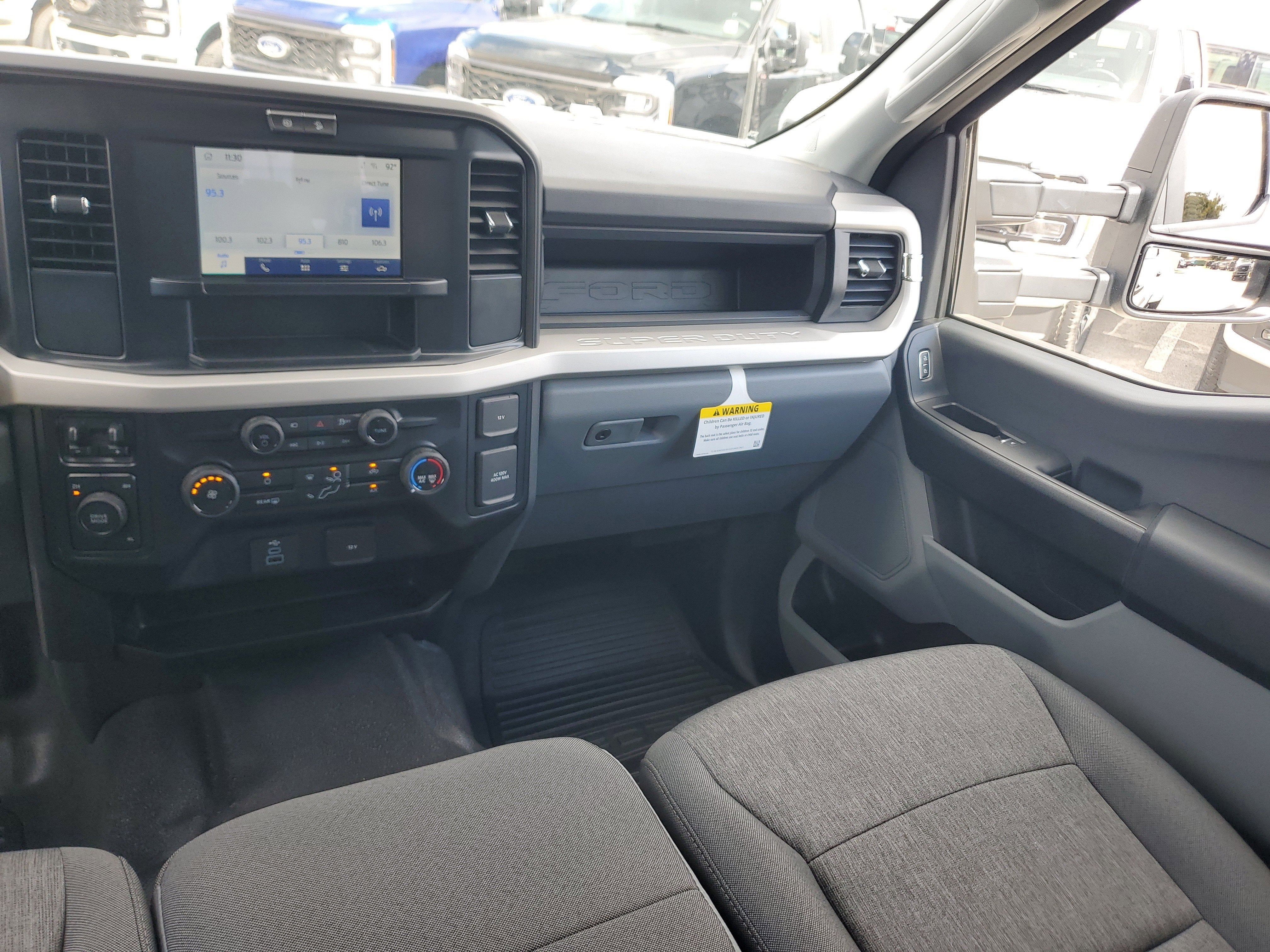 2025 Ford Super Duty F-350 DRW XL