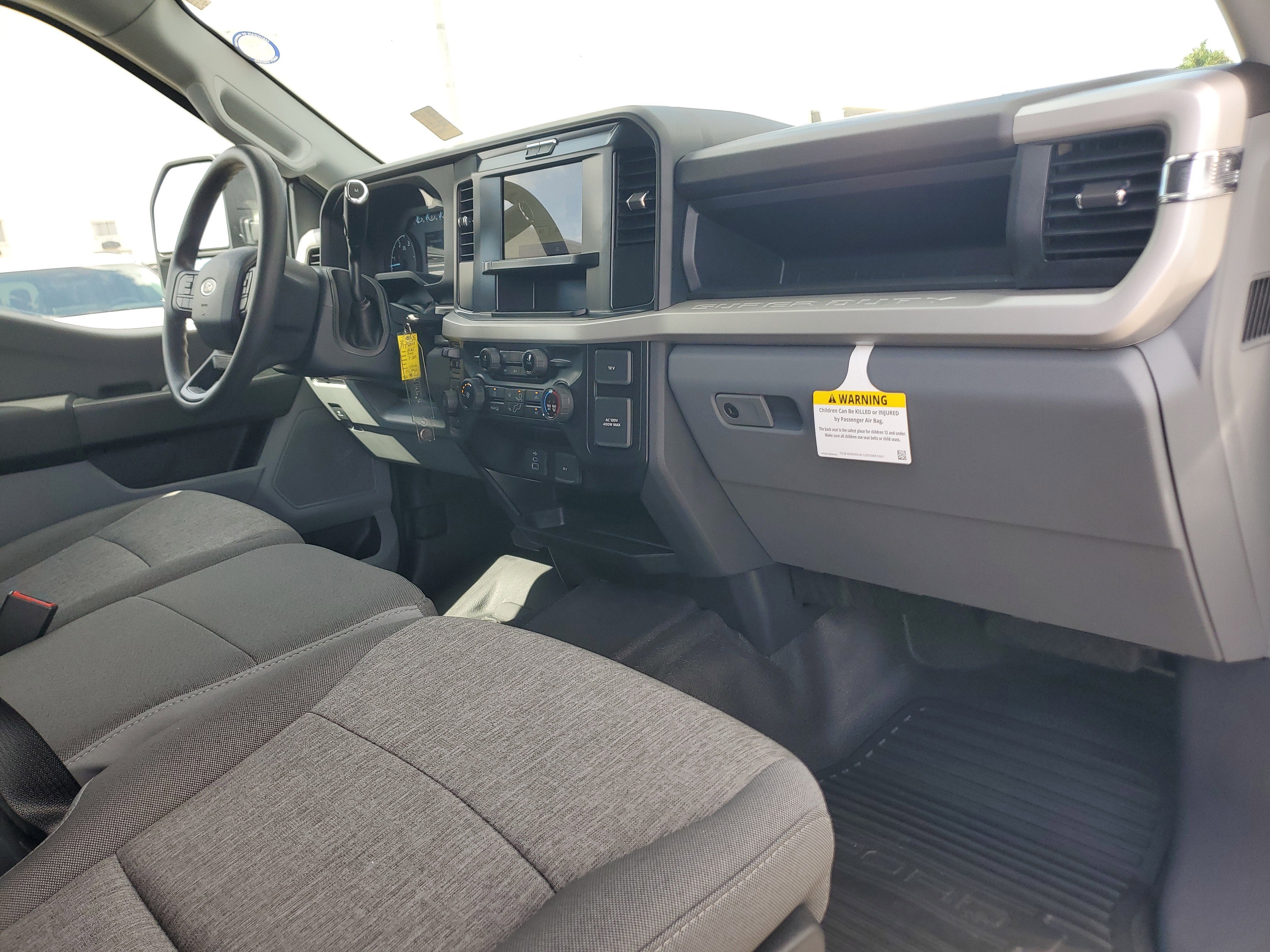 2025 Ford Super Duty F-350 DRW XL