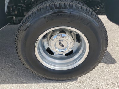 2025 Ford Super Duty F-350 DRW XL