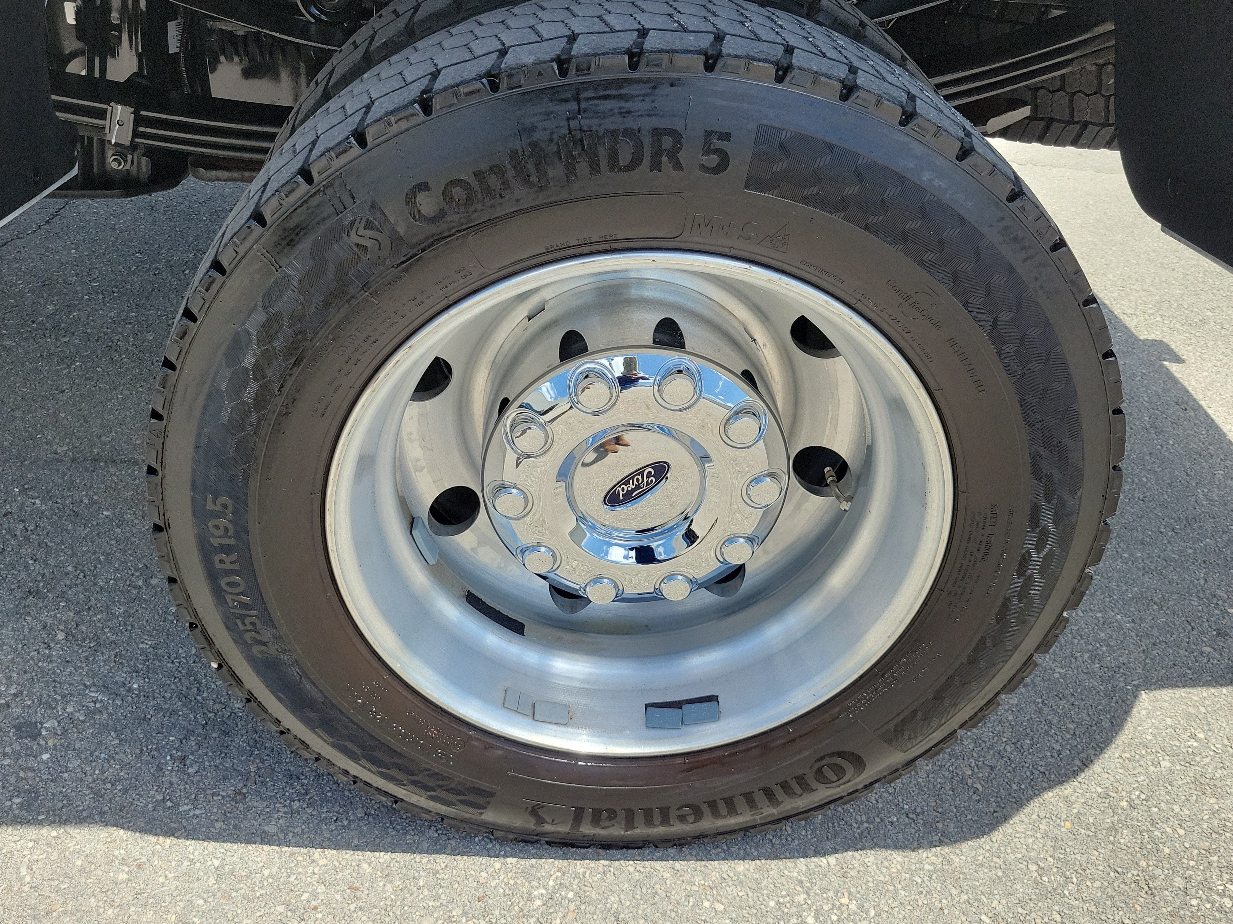 2024 Ford Super Duty F-450 DRW XL