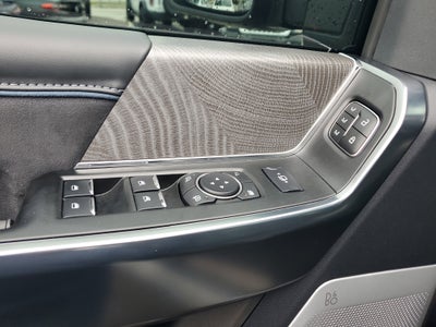 2025 Ford Super Duty F-450 DRW Platinum 4WD Diesel