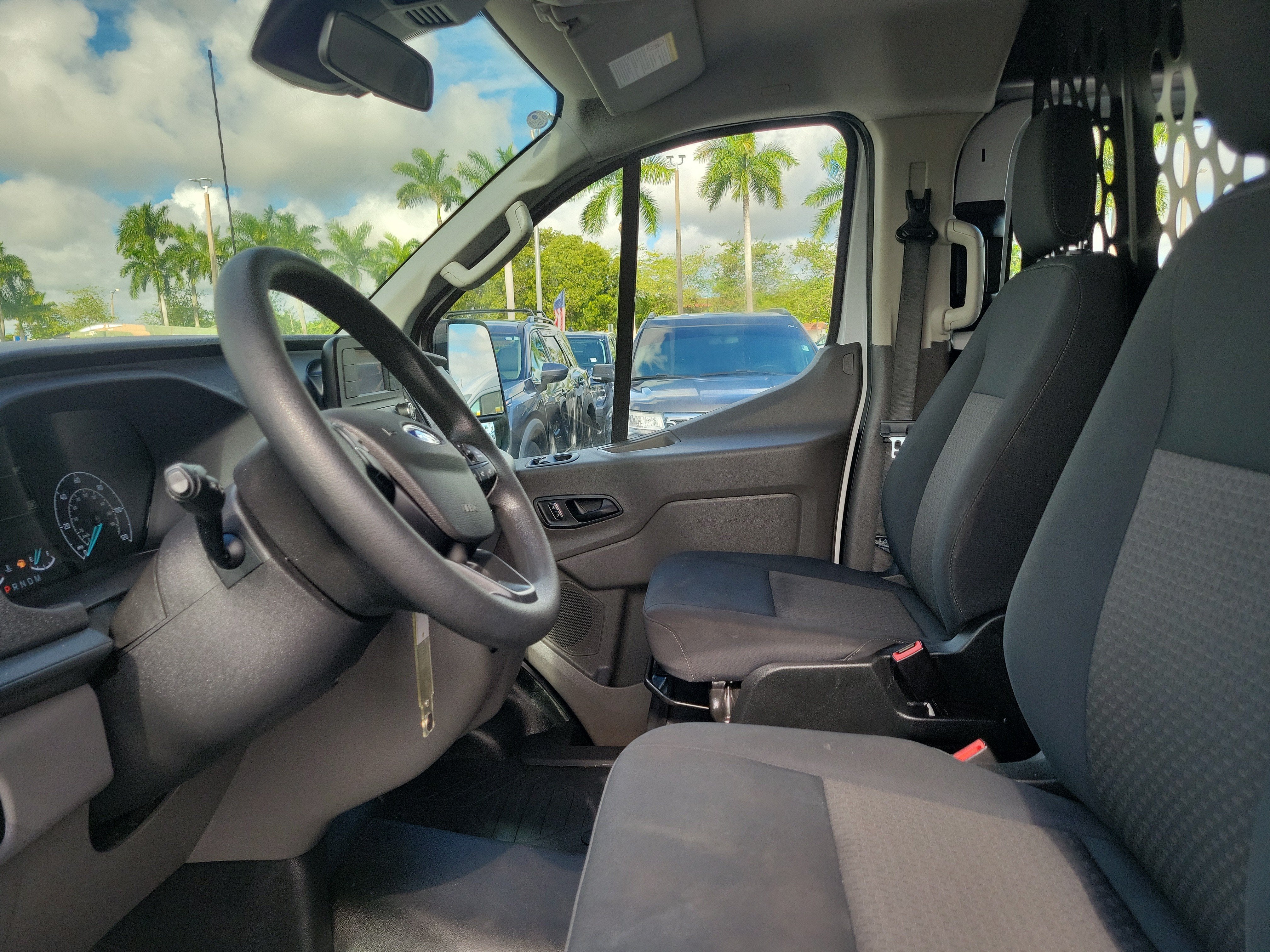 2025 Ford Transit Cargo Van Base