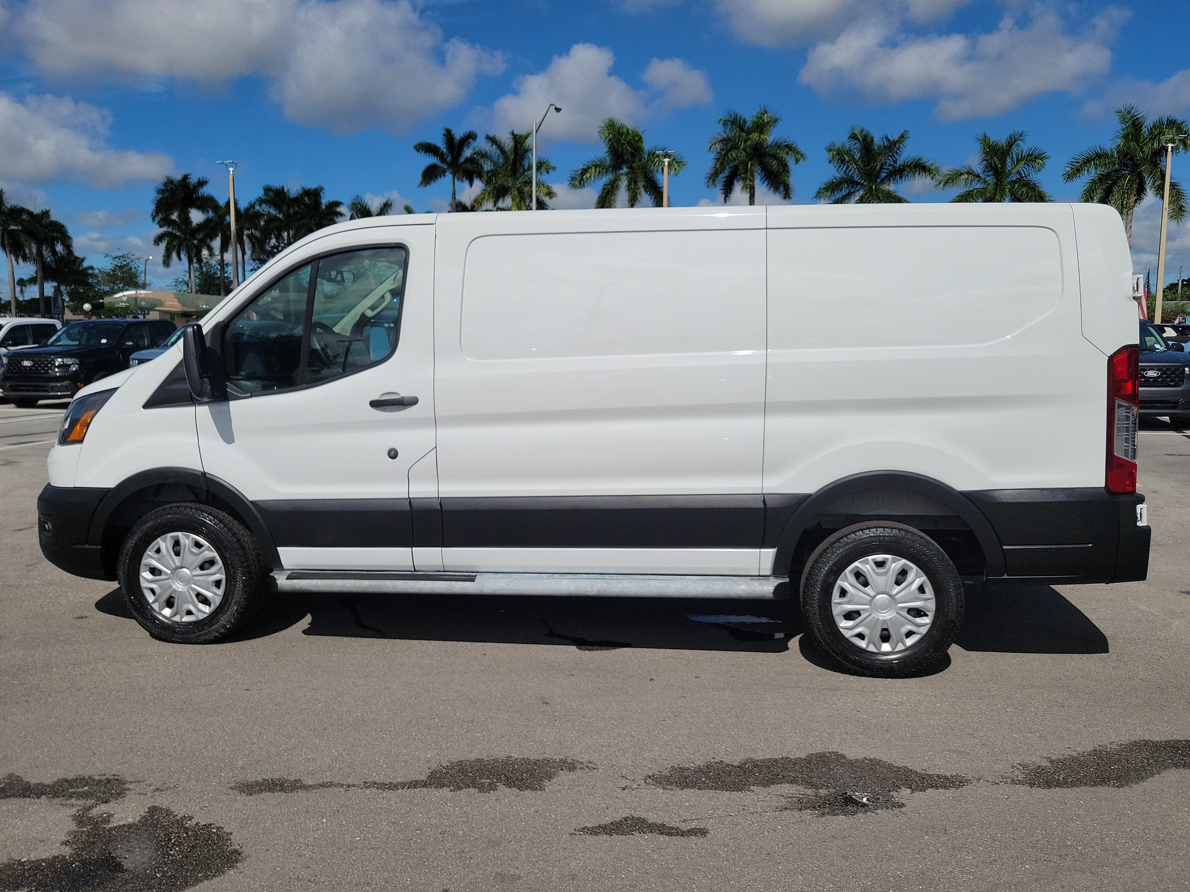 2025 Ford Transit Cargo Van Base