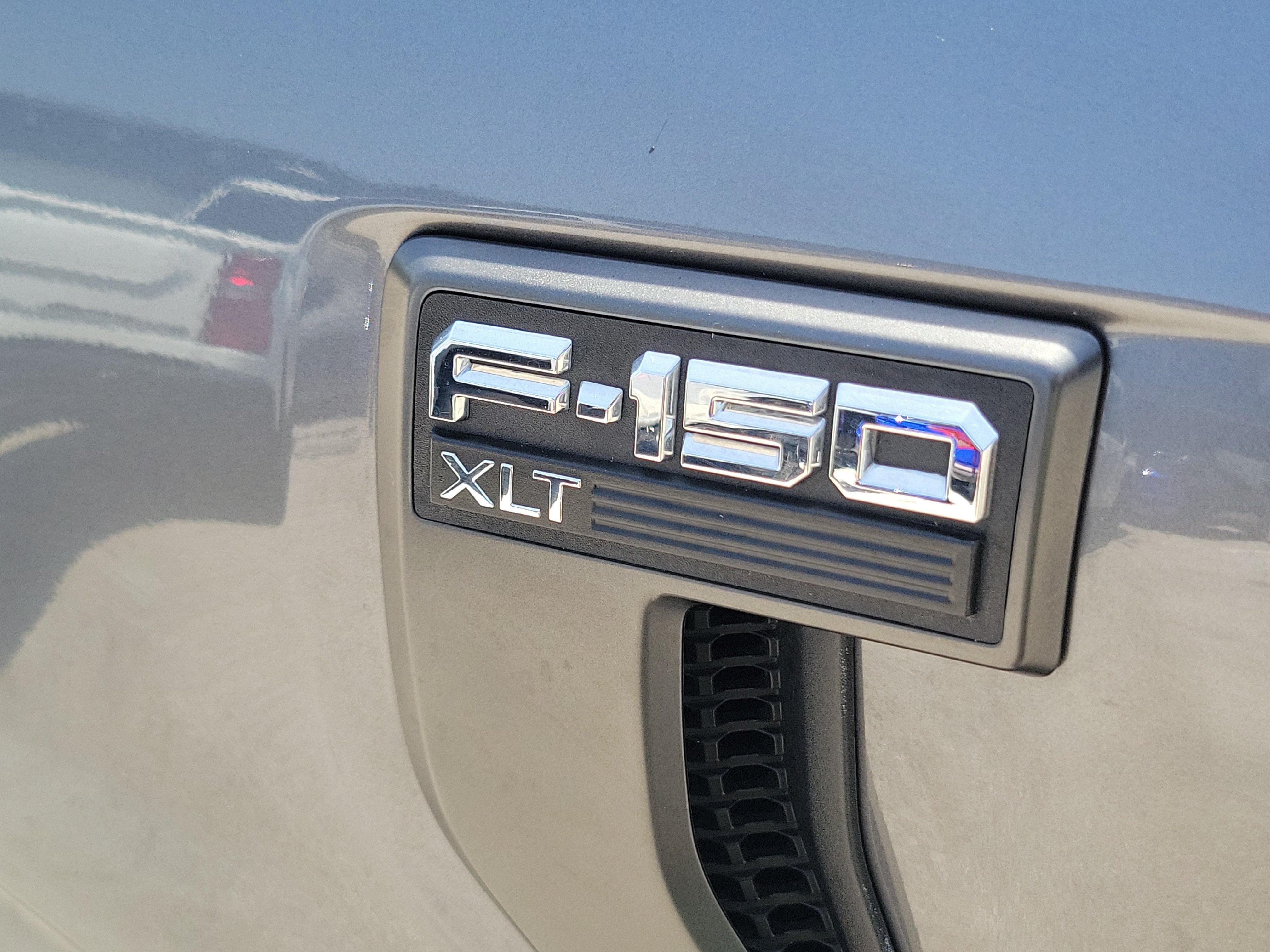 2023 Ford F-150 XLT 4WD
