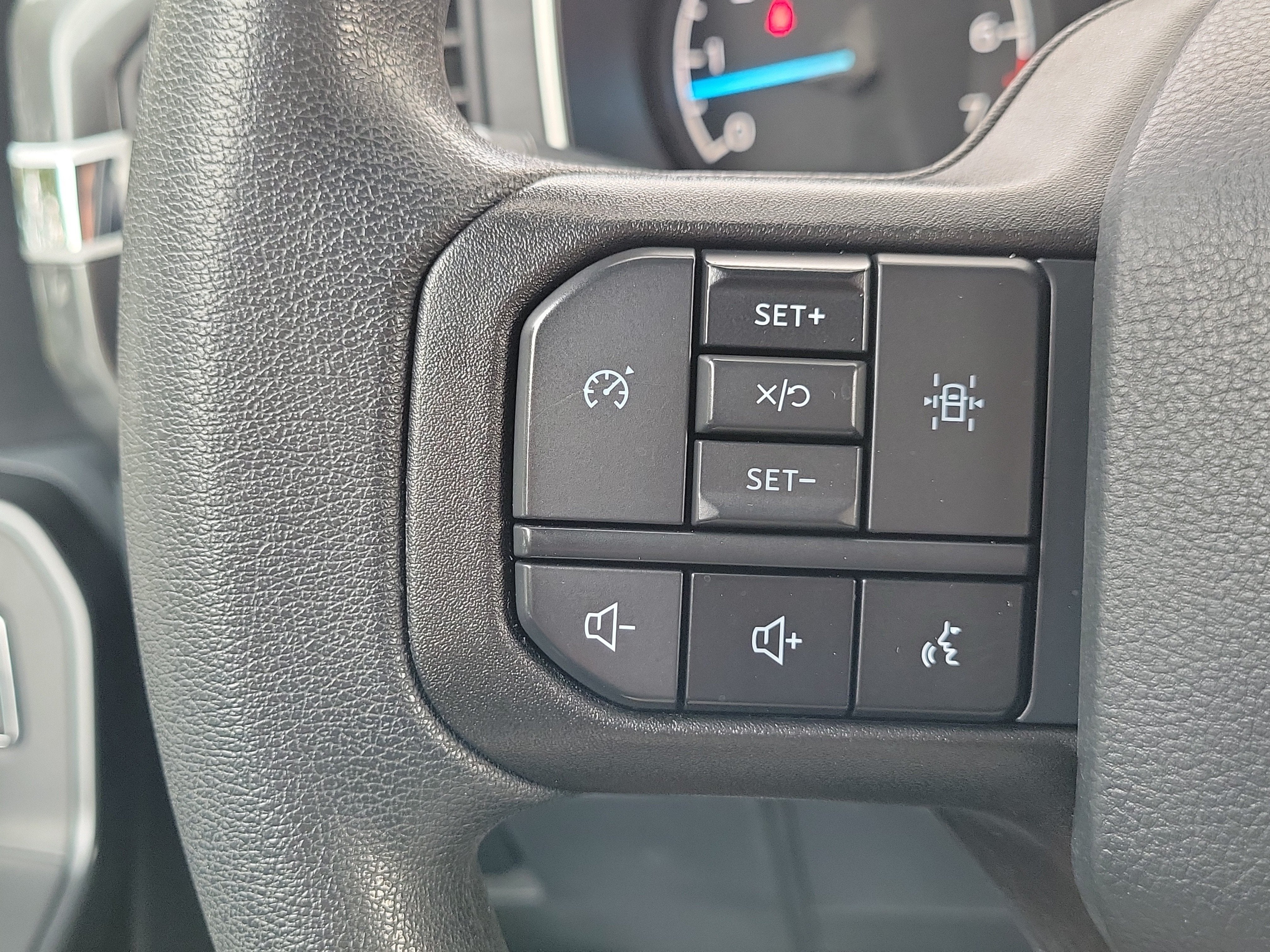 2023 Ford F-150 XL 4WD