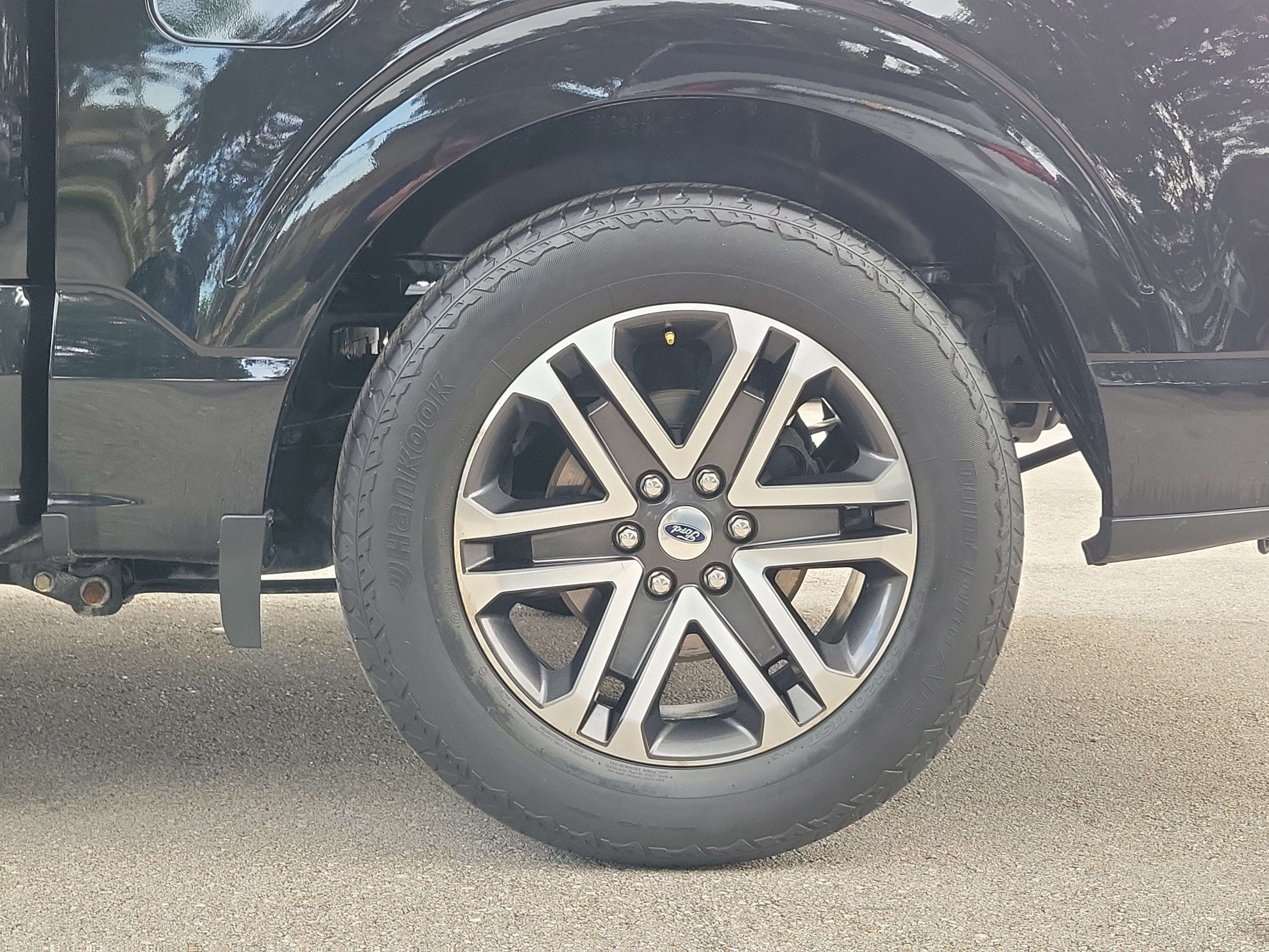 2023 Ford F-150 XL 4WD