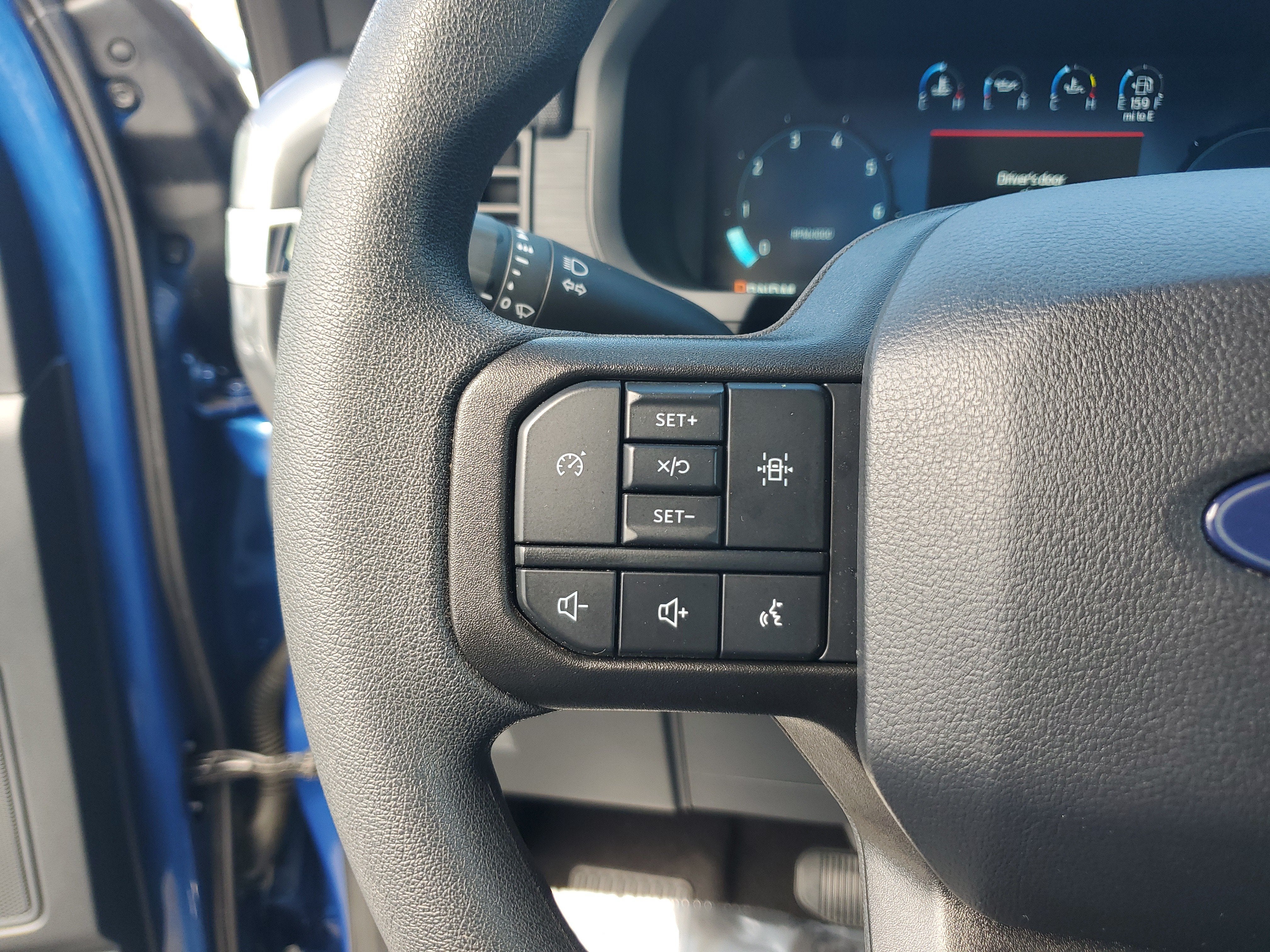 2025 Ford F-150 STX 4WD