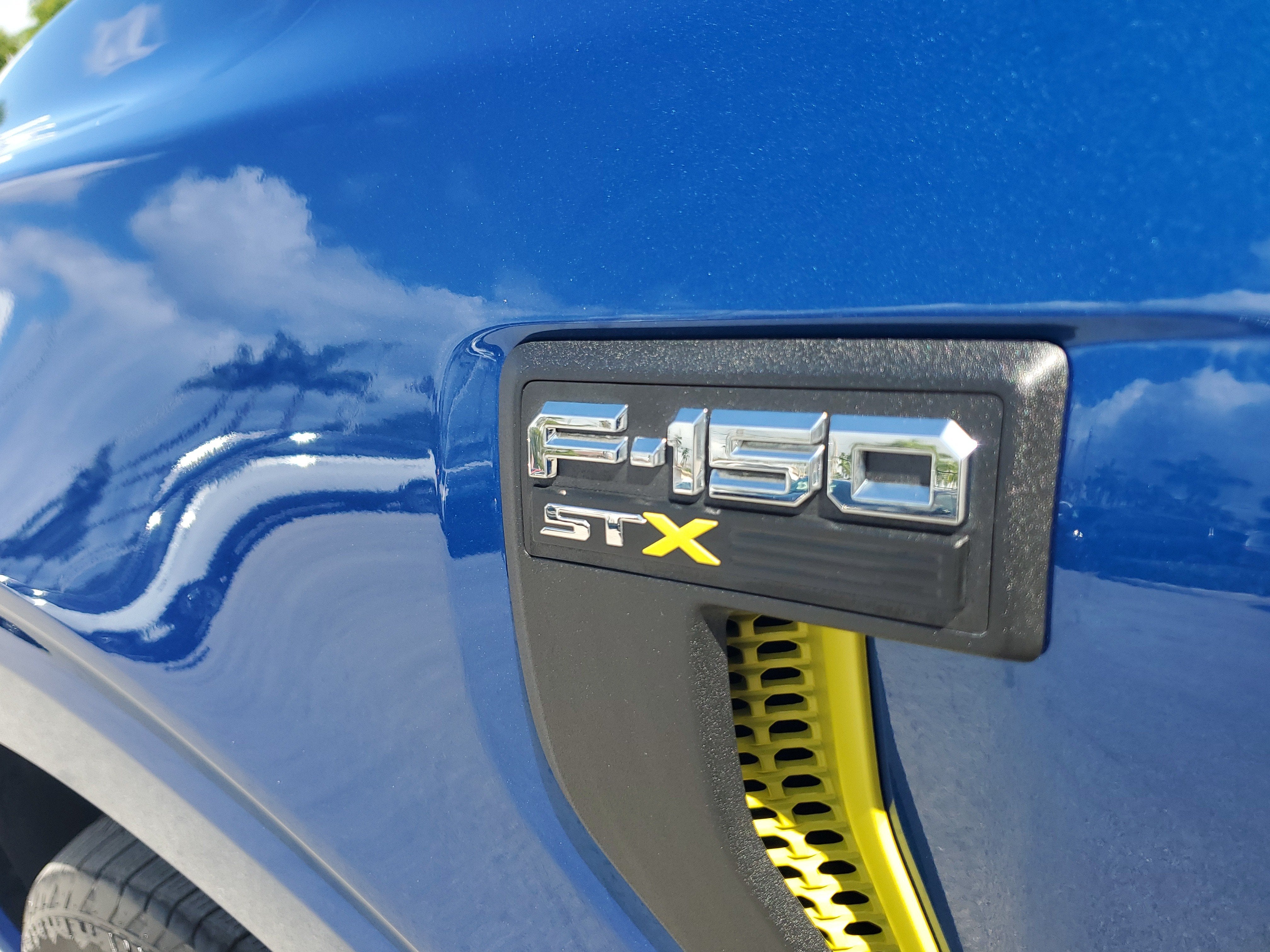 2025 Ford F-150 STX 4WD