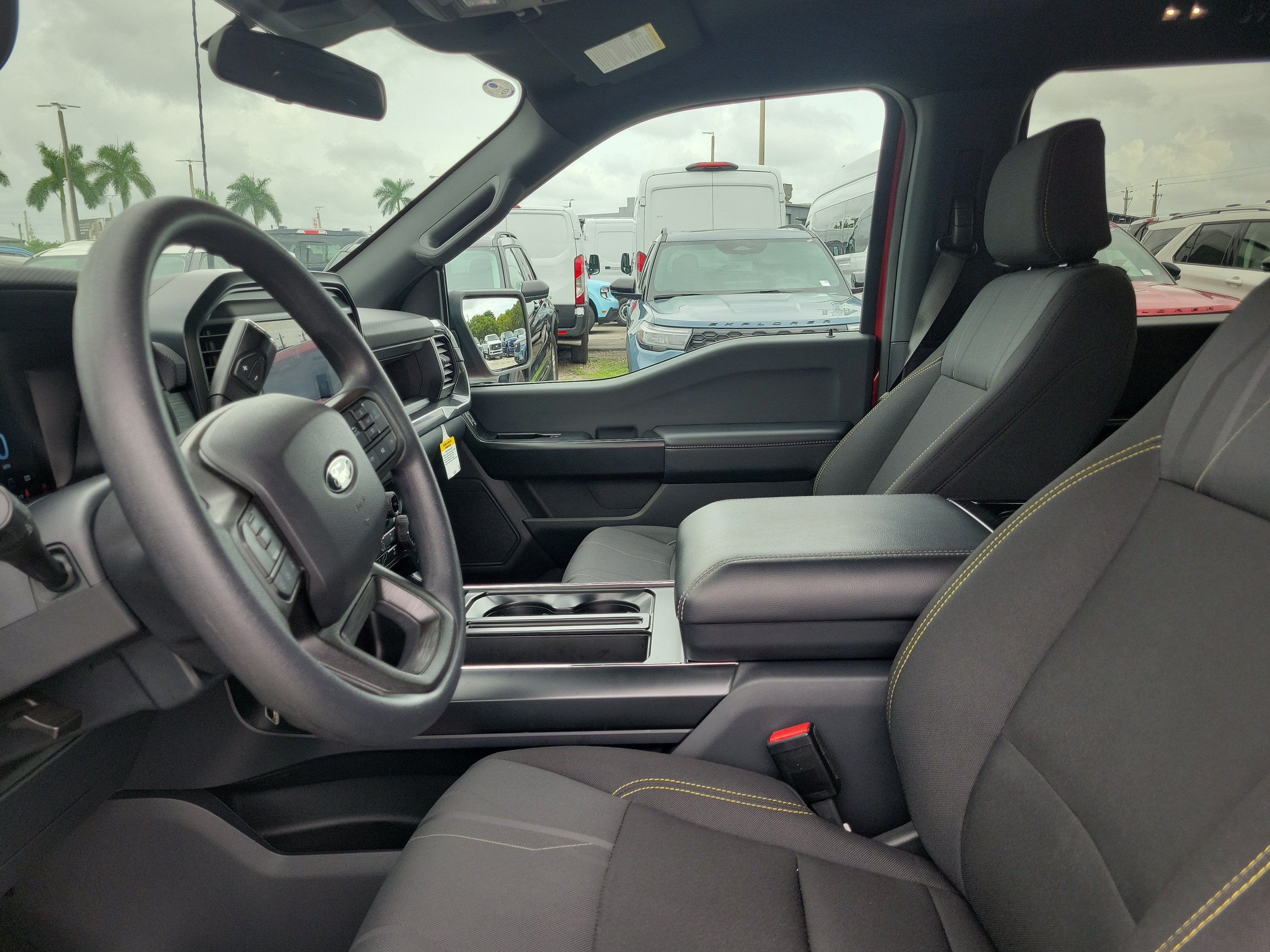 2025 Ford F-150 STX 4WD
