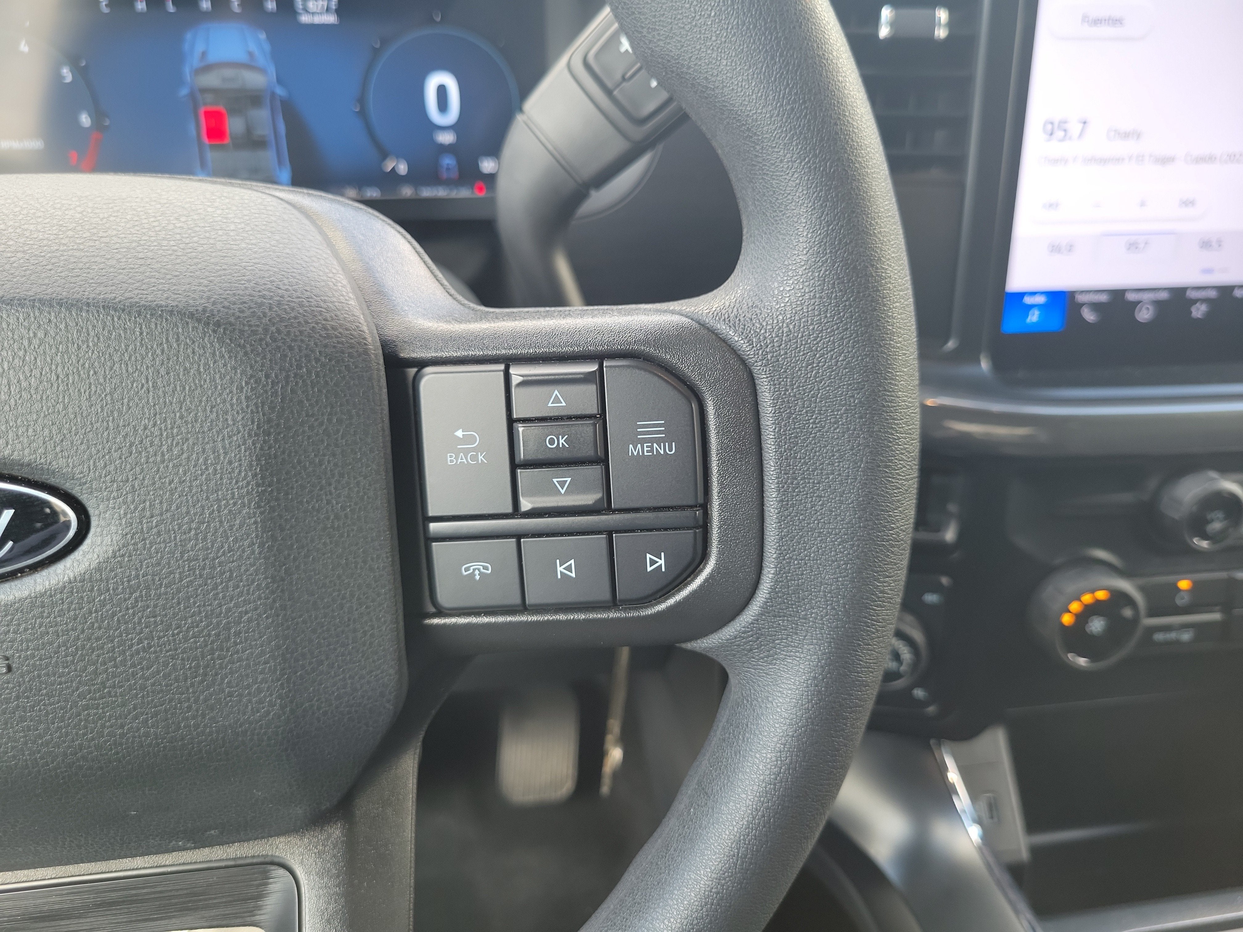2024 Ford F-150 STX 4WD
