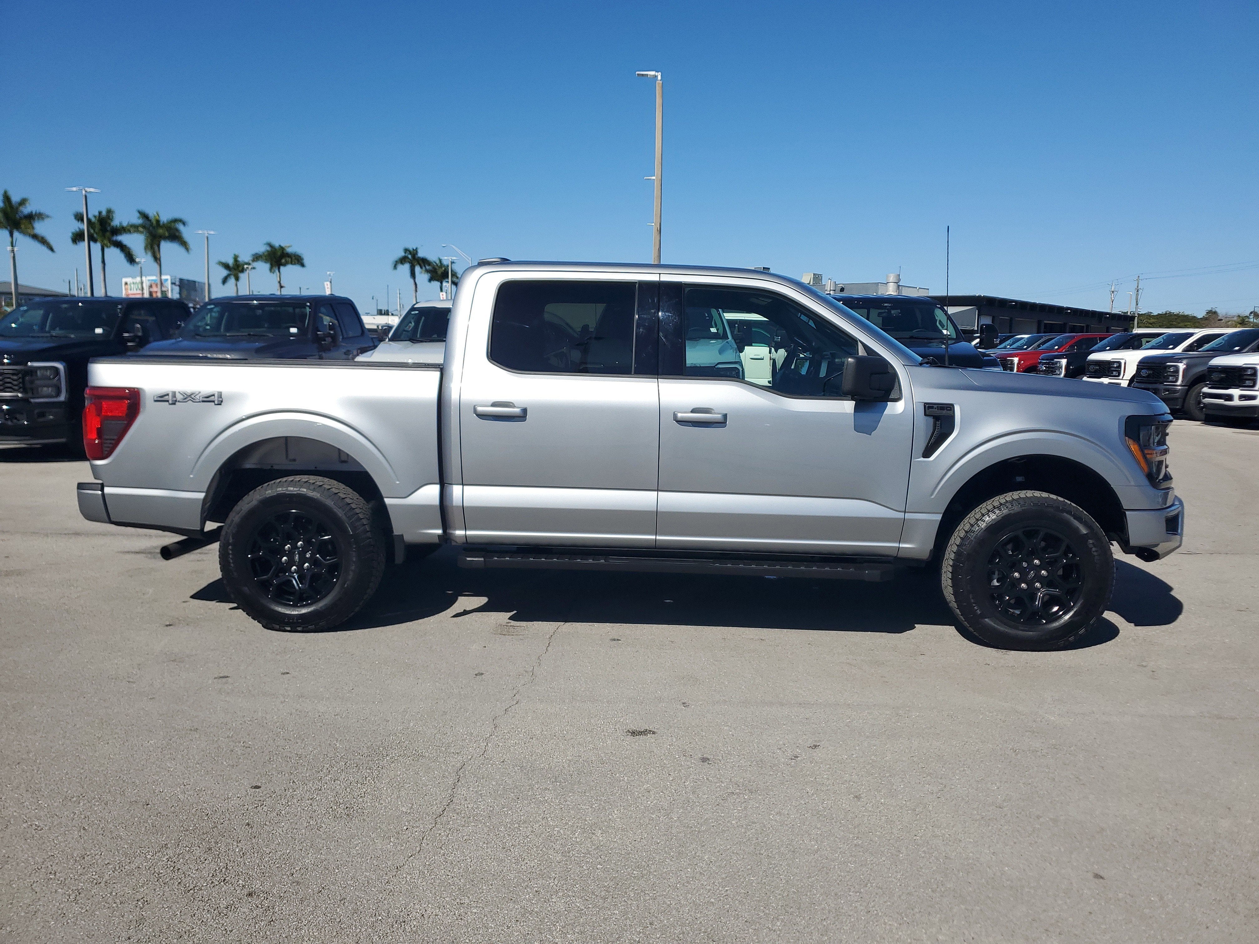 2024 Ford F-150 XLT 4WD
