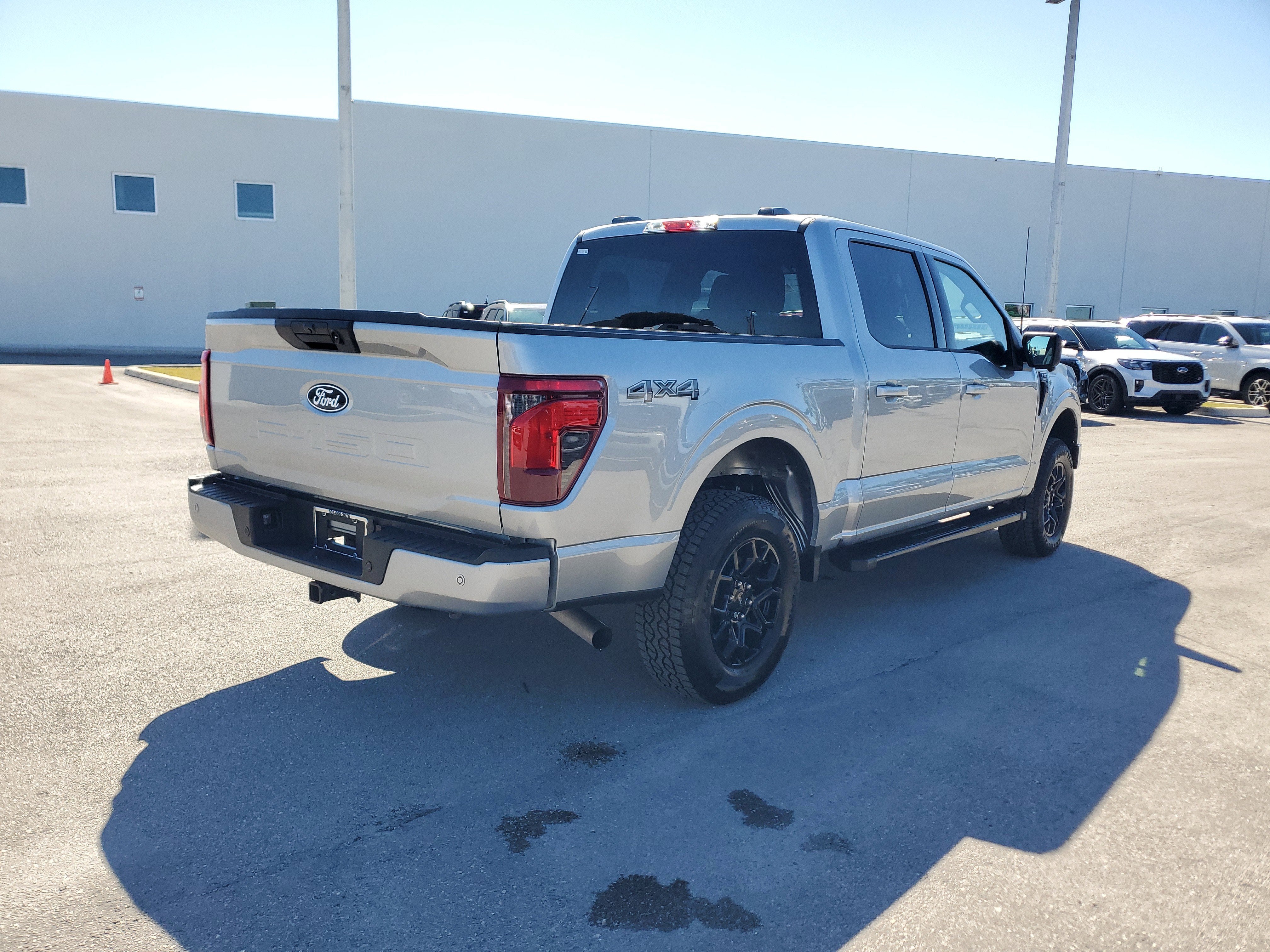 2024 Ford F-150 XLT 4WD
