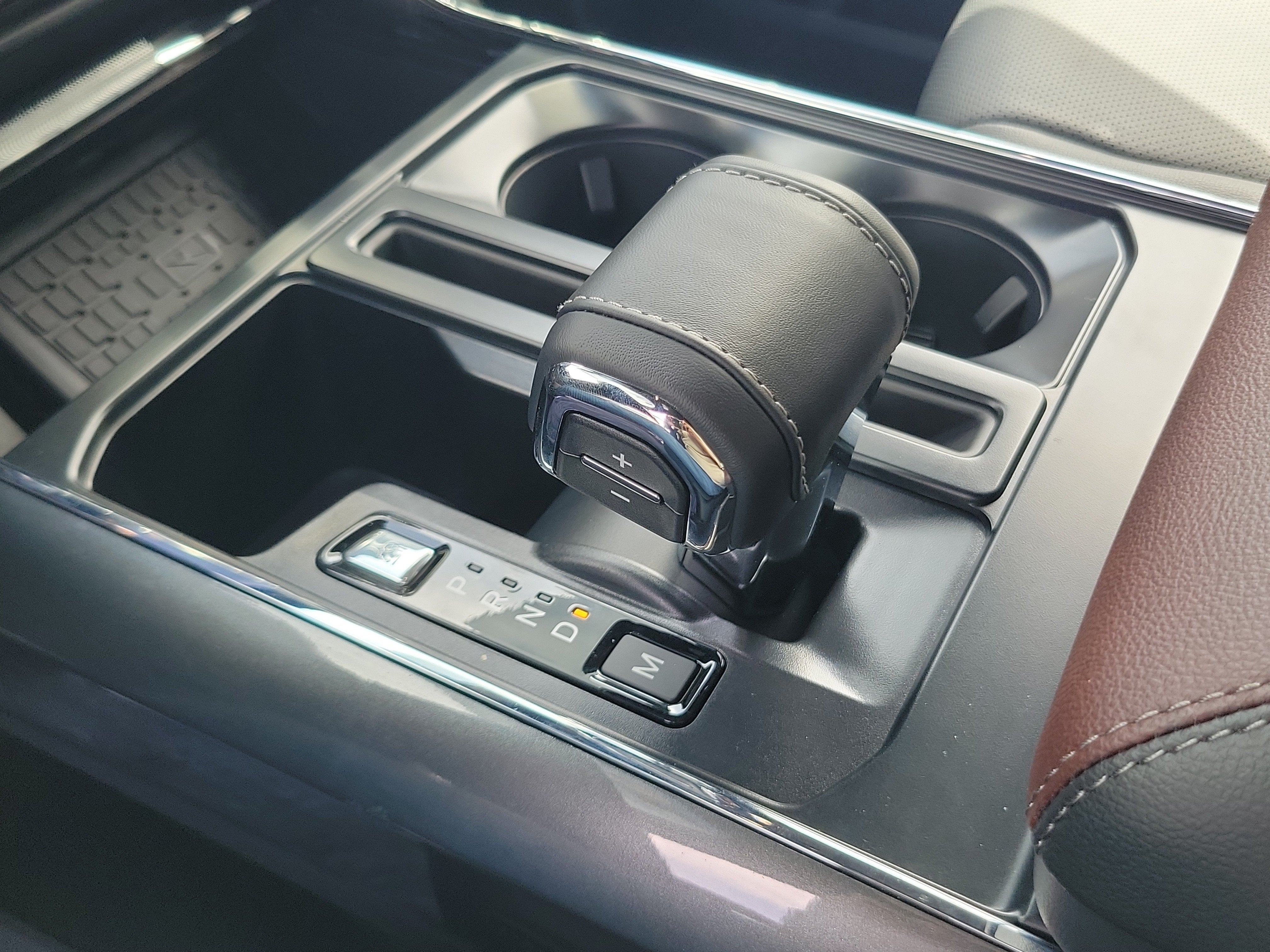 2023 Ford F-150 LARIAT 4WD