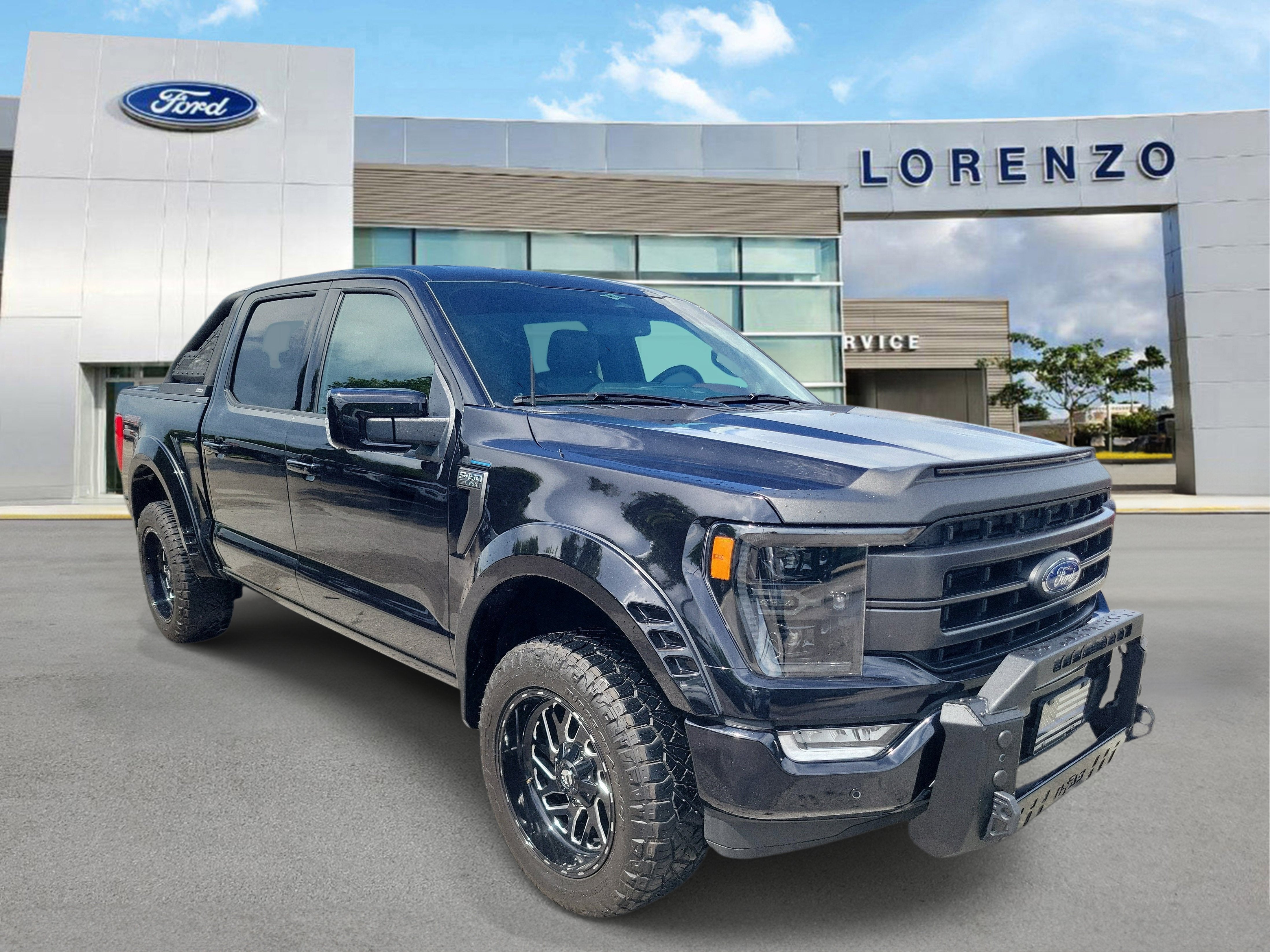 2023 Ford F-150 LARIAT 4WD