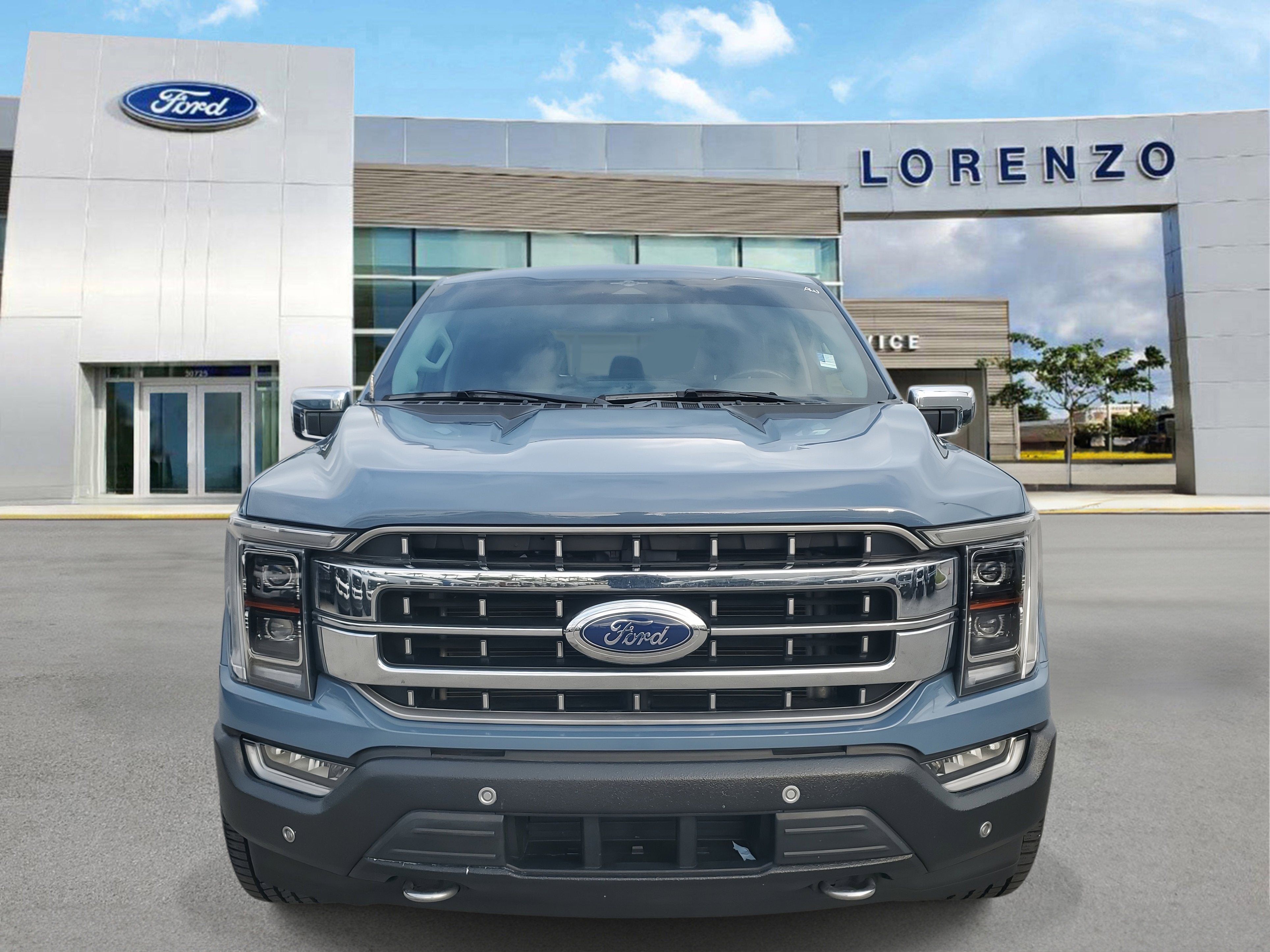2023 Ford F-150 LARIAT 4WD