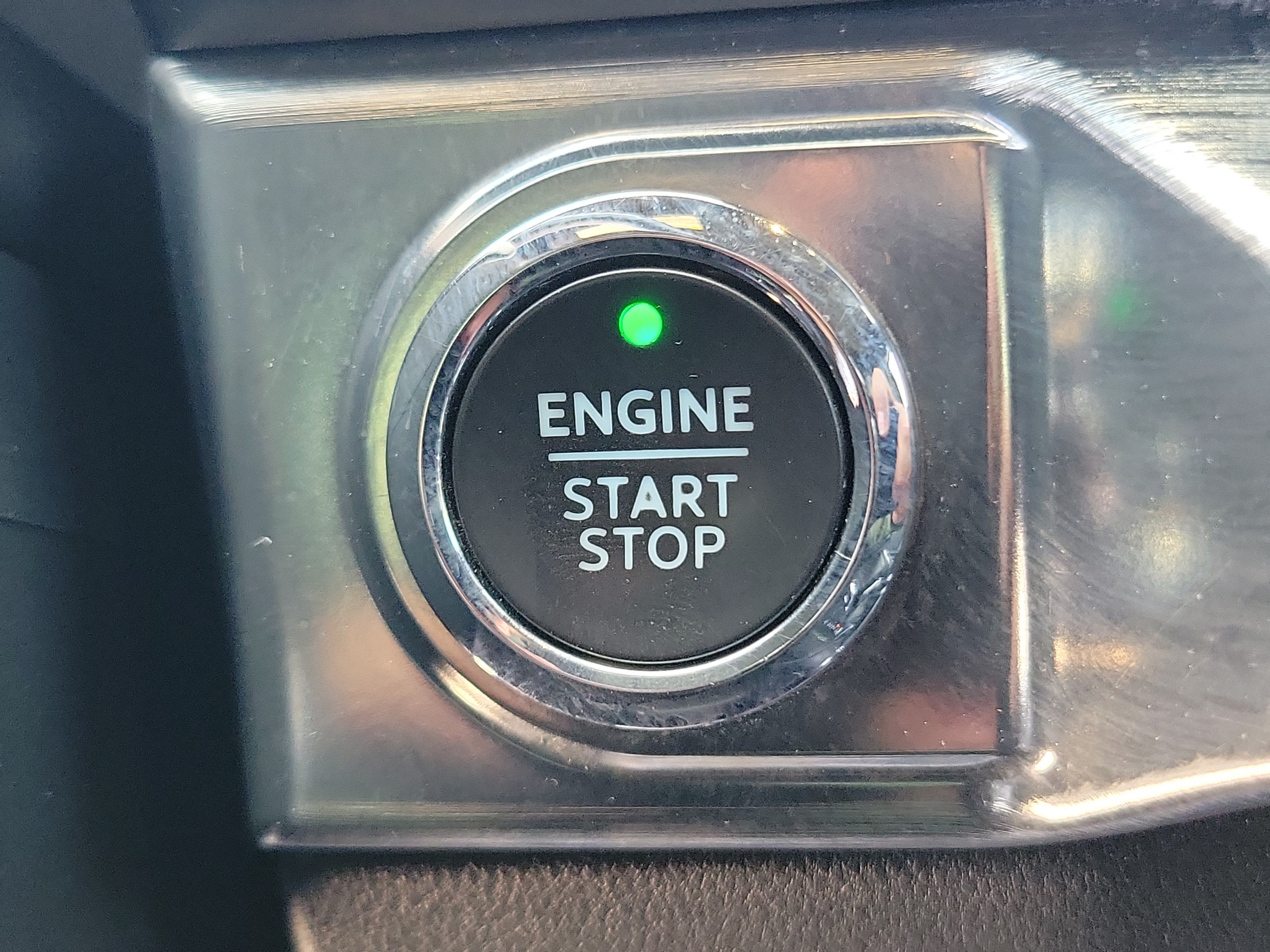 2023 Ford F-150 LARIAT 4WD