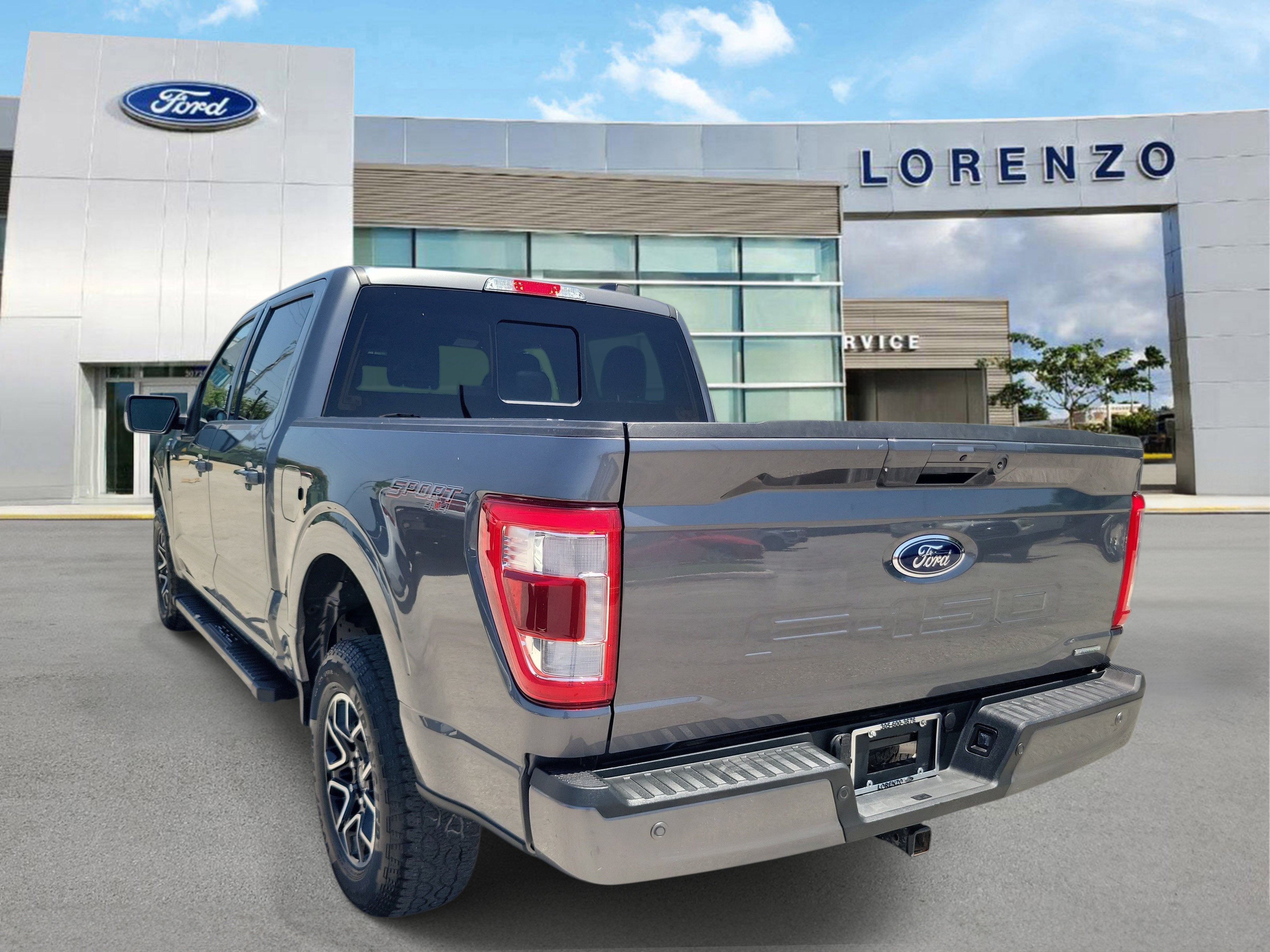 2023 Ford F-150 LARIAT 4WD
