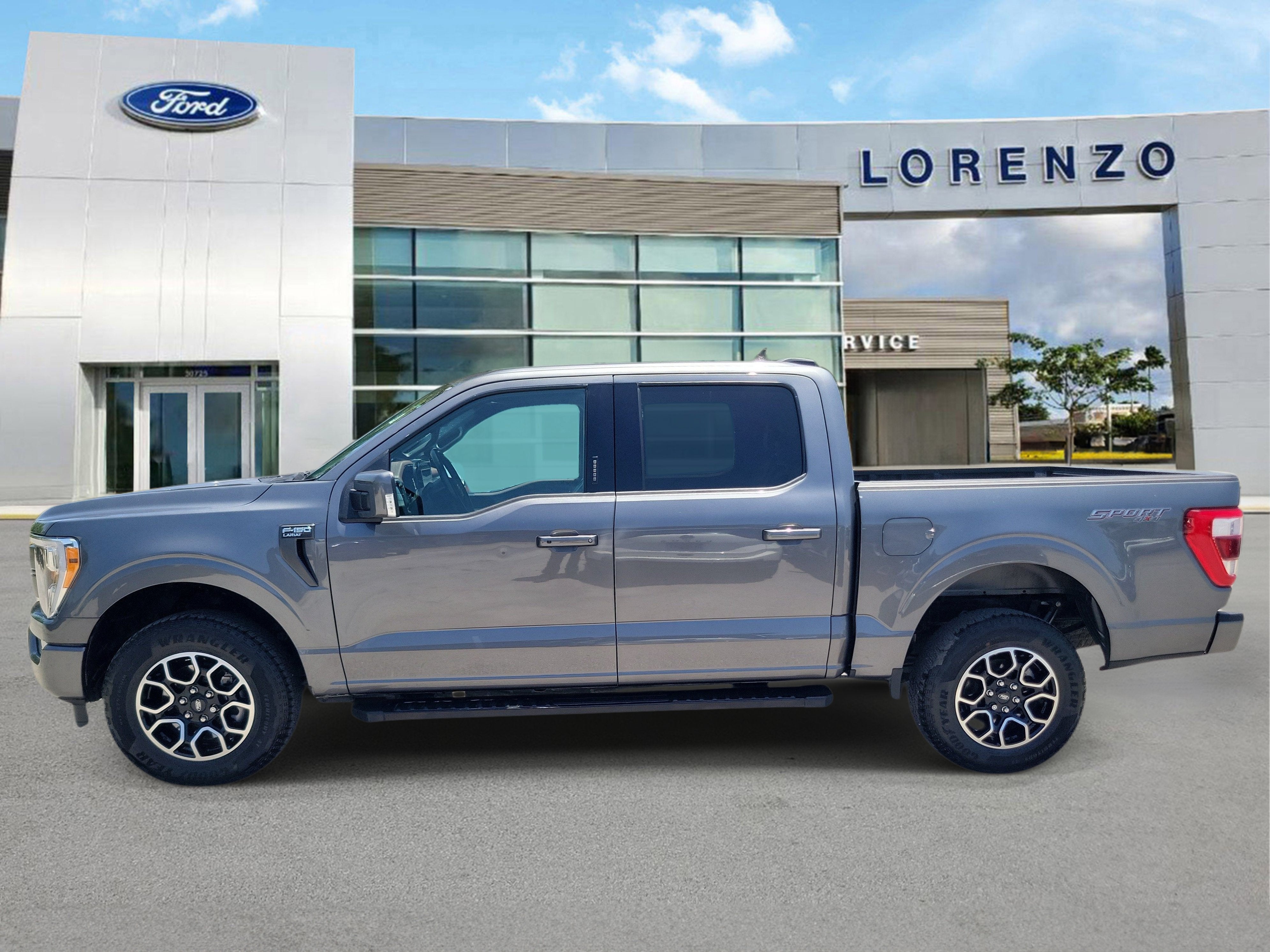 2023 Ford F-150 LARIAT 4WD