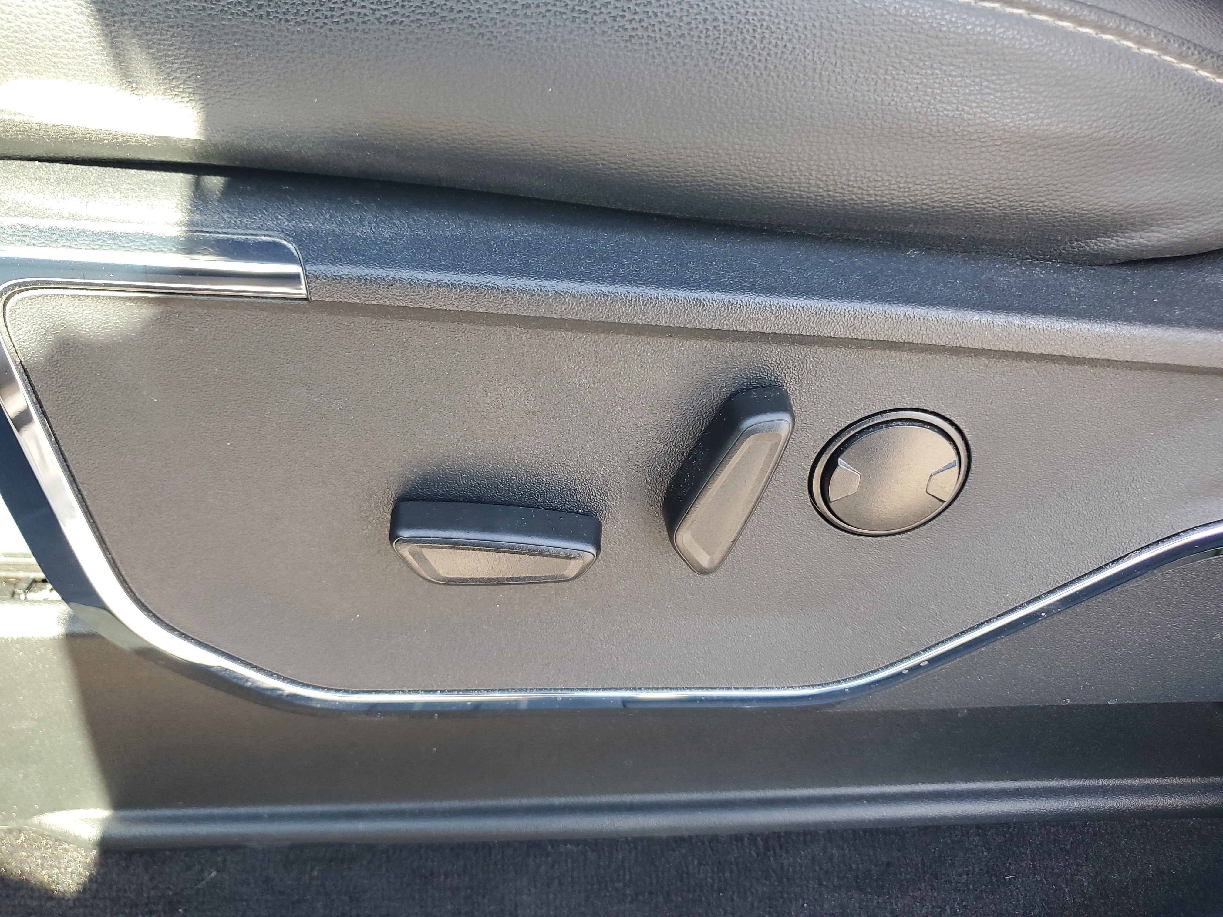 2022 Ford F-150 LARIAT 4WD