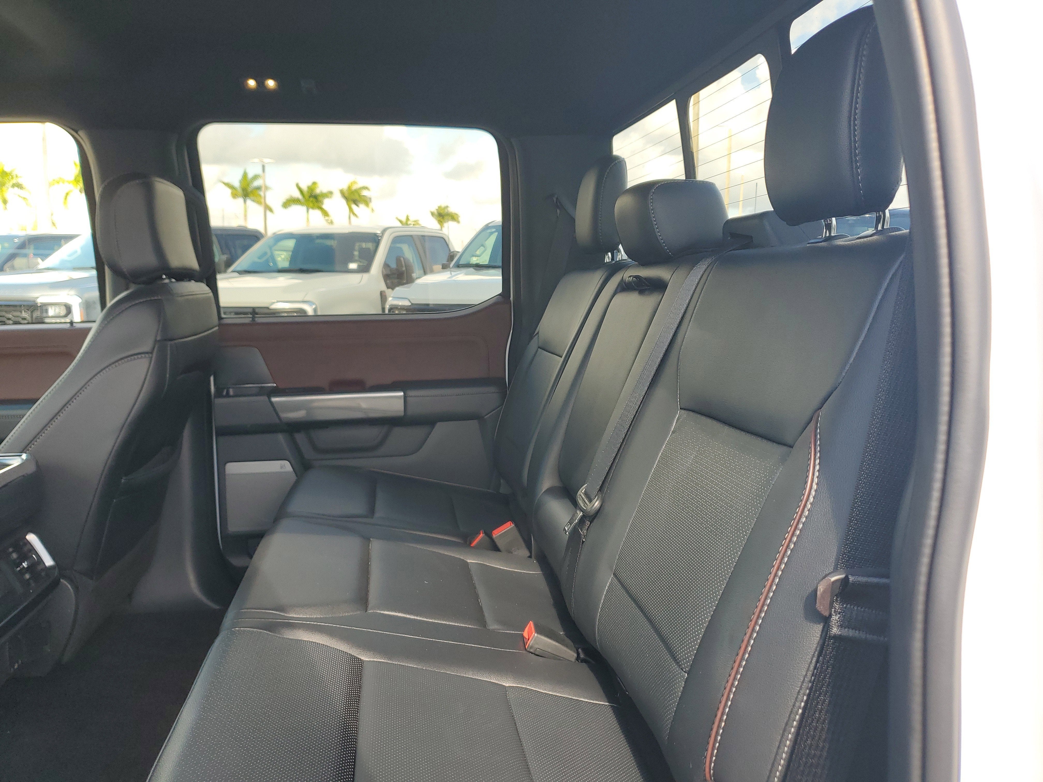 2022 Ford F-150 LARIAT 4WD