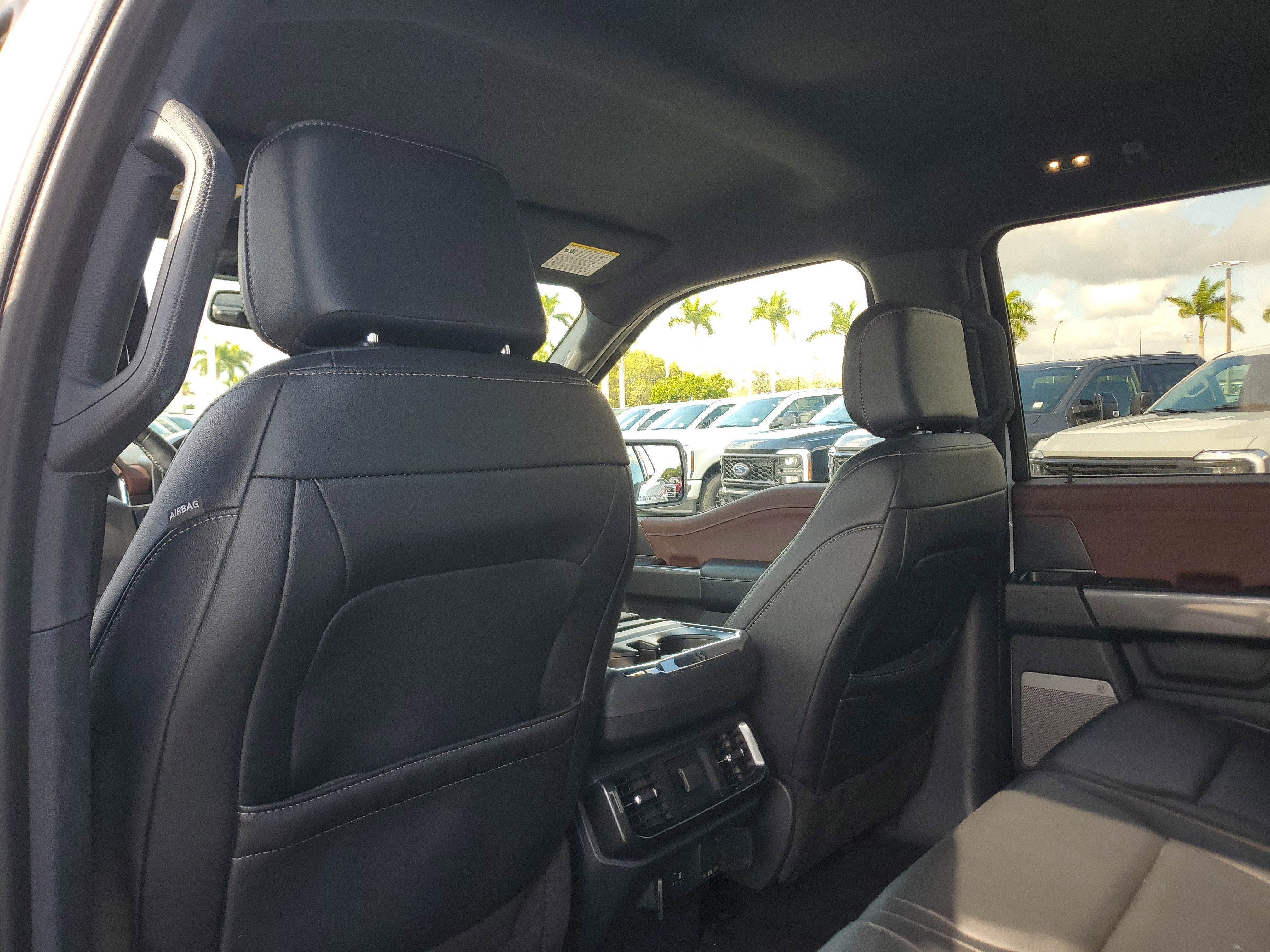 2022 Ford F-150 LARIAT 4WD