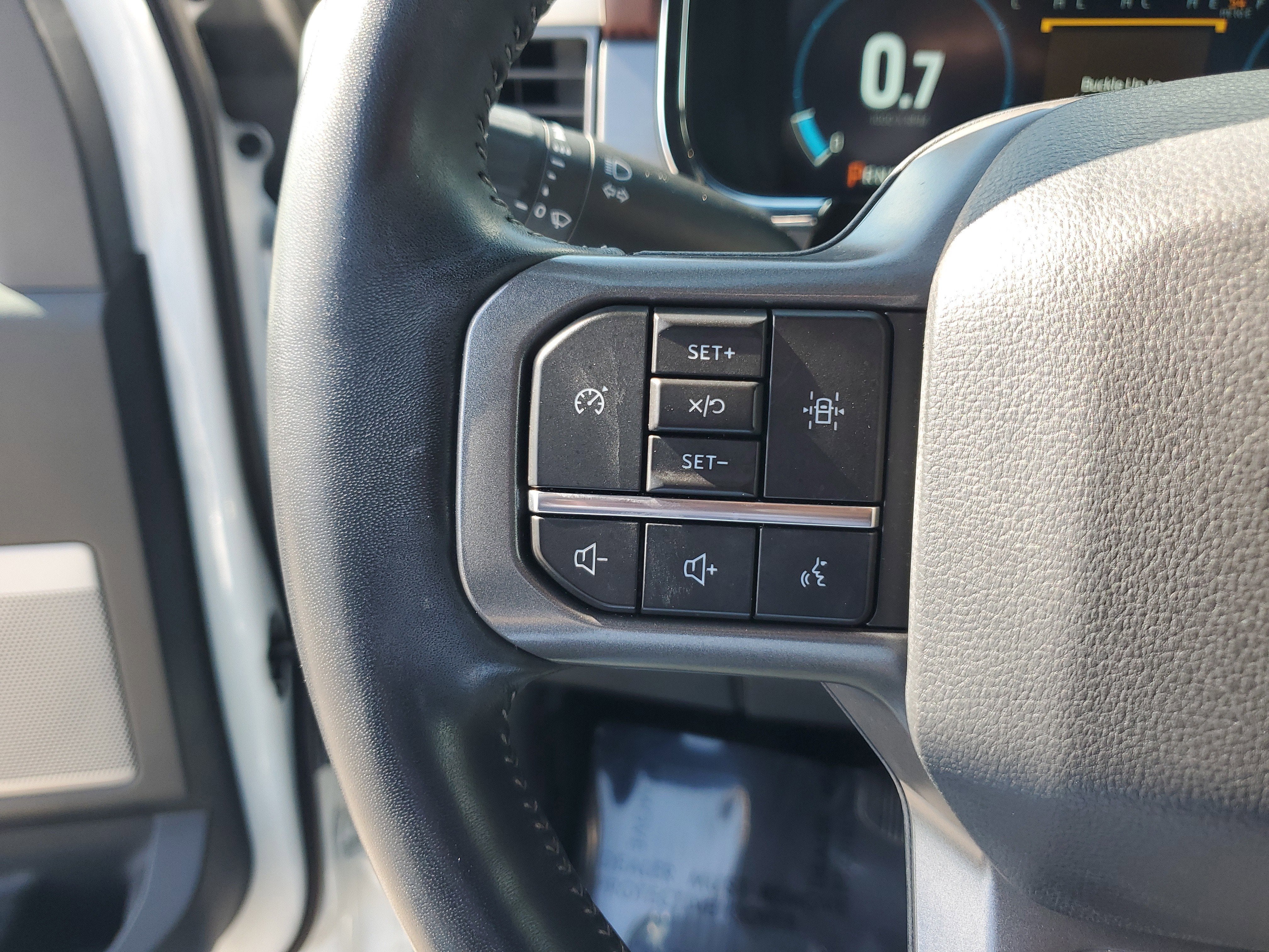 2022 Ford F-150 LARIAT 4WD