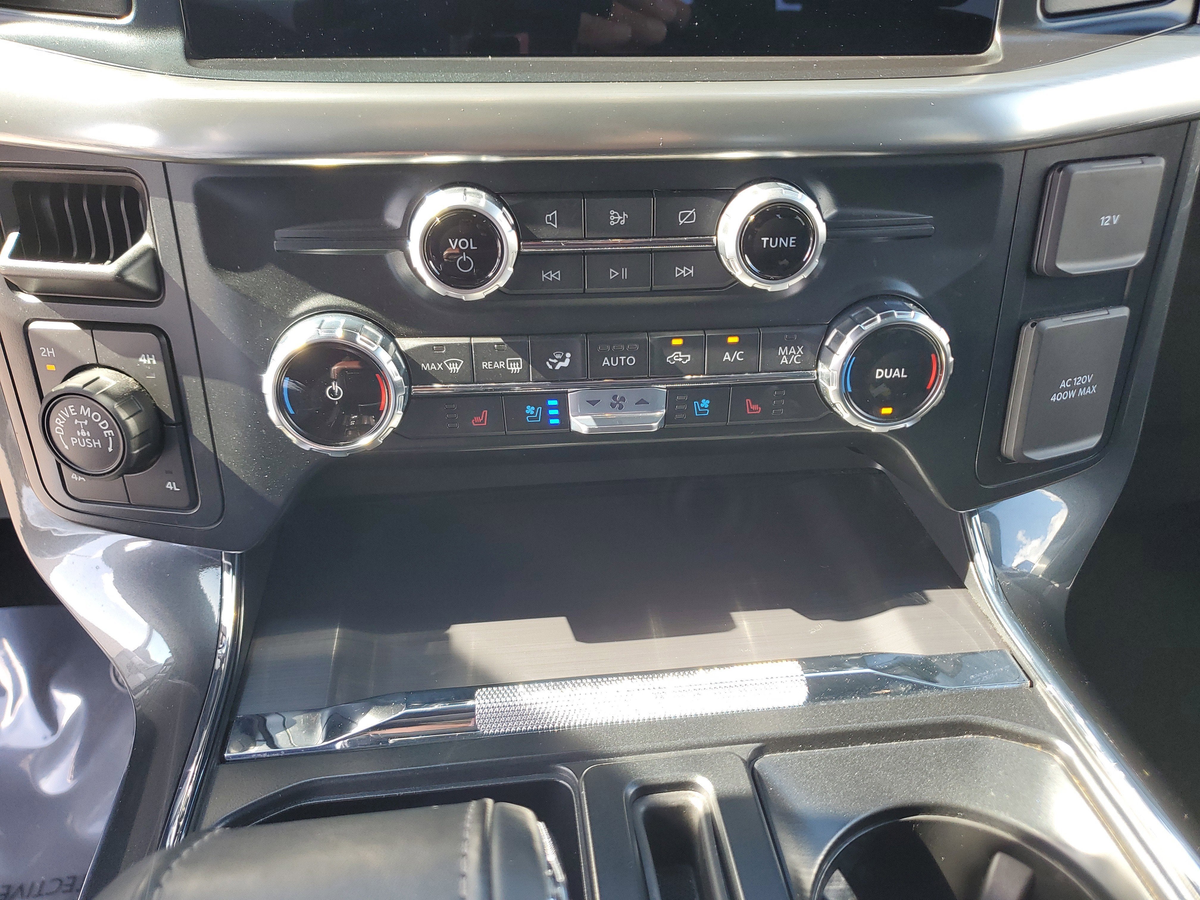 2022 Ford F-150 LARIAT 4WD