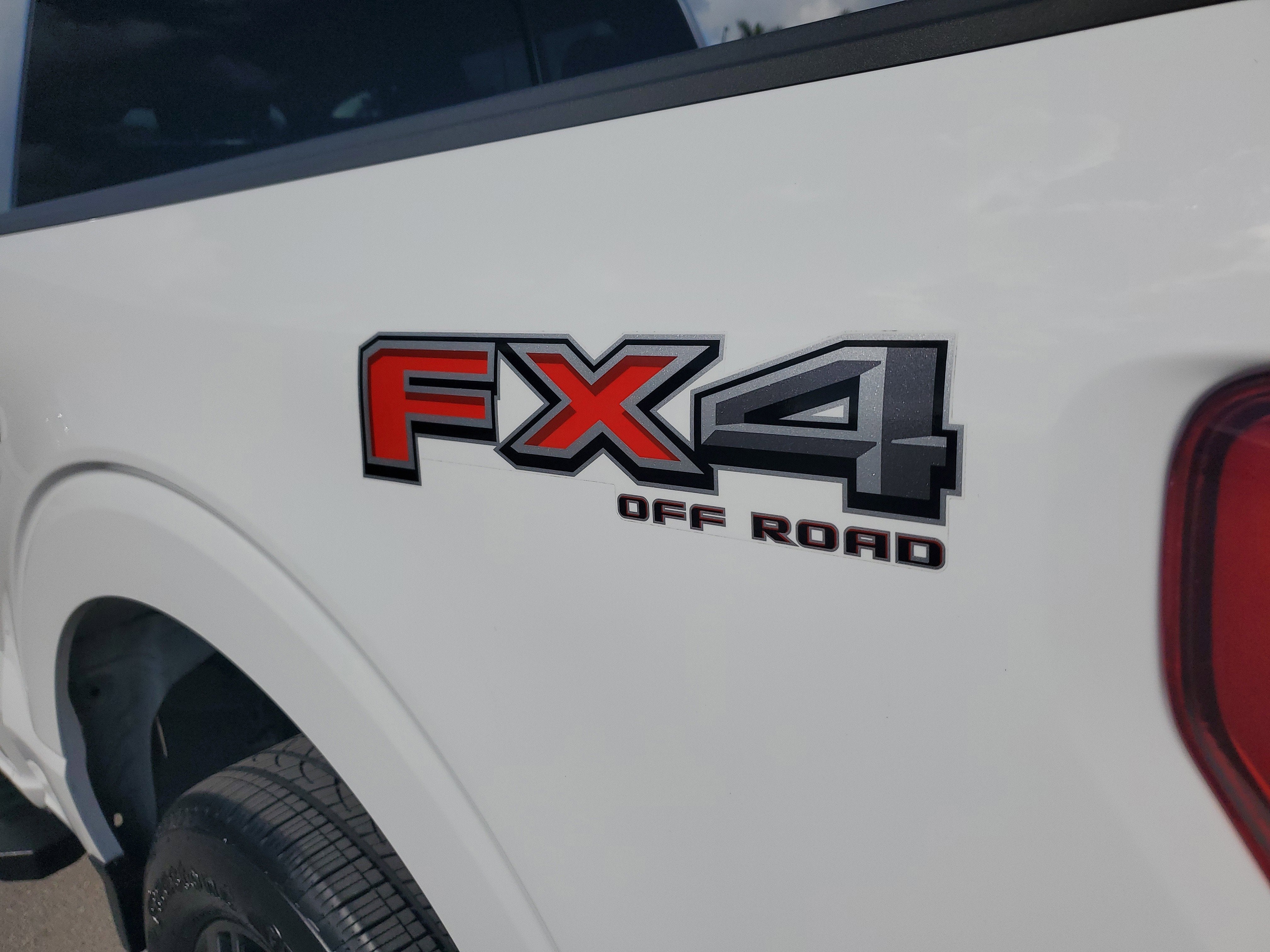 2022 Ford F-150 LARIAT 4WD