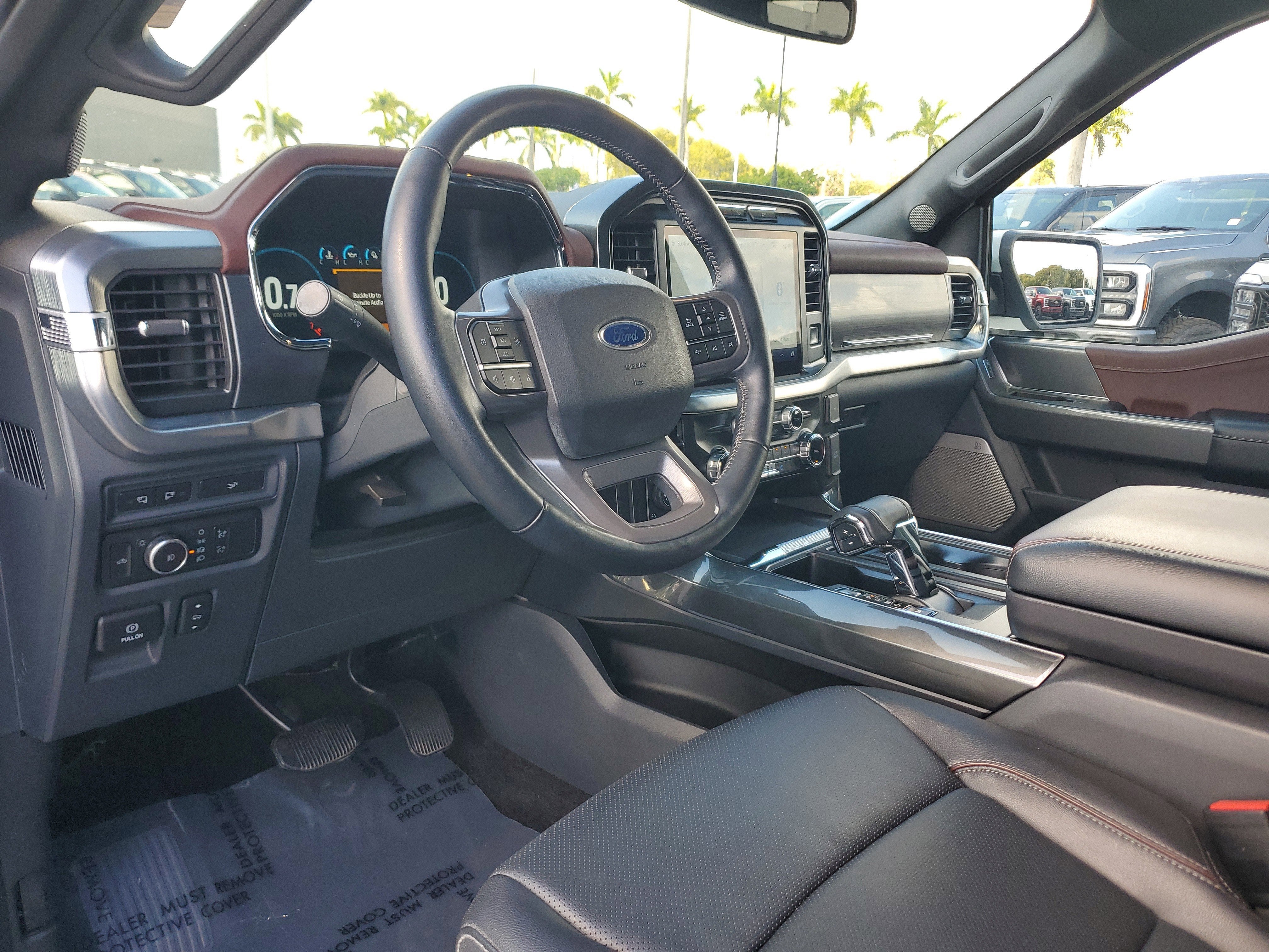 2022 Ford F-150 LARIAT 4WD