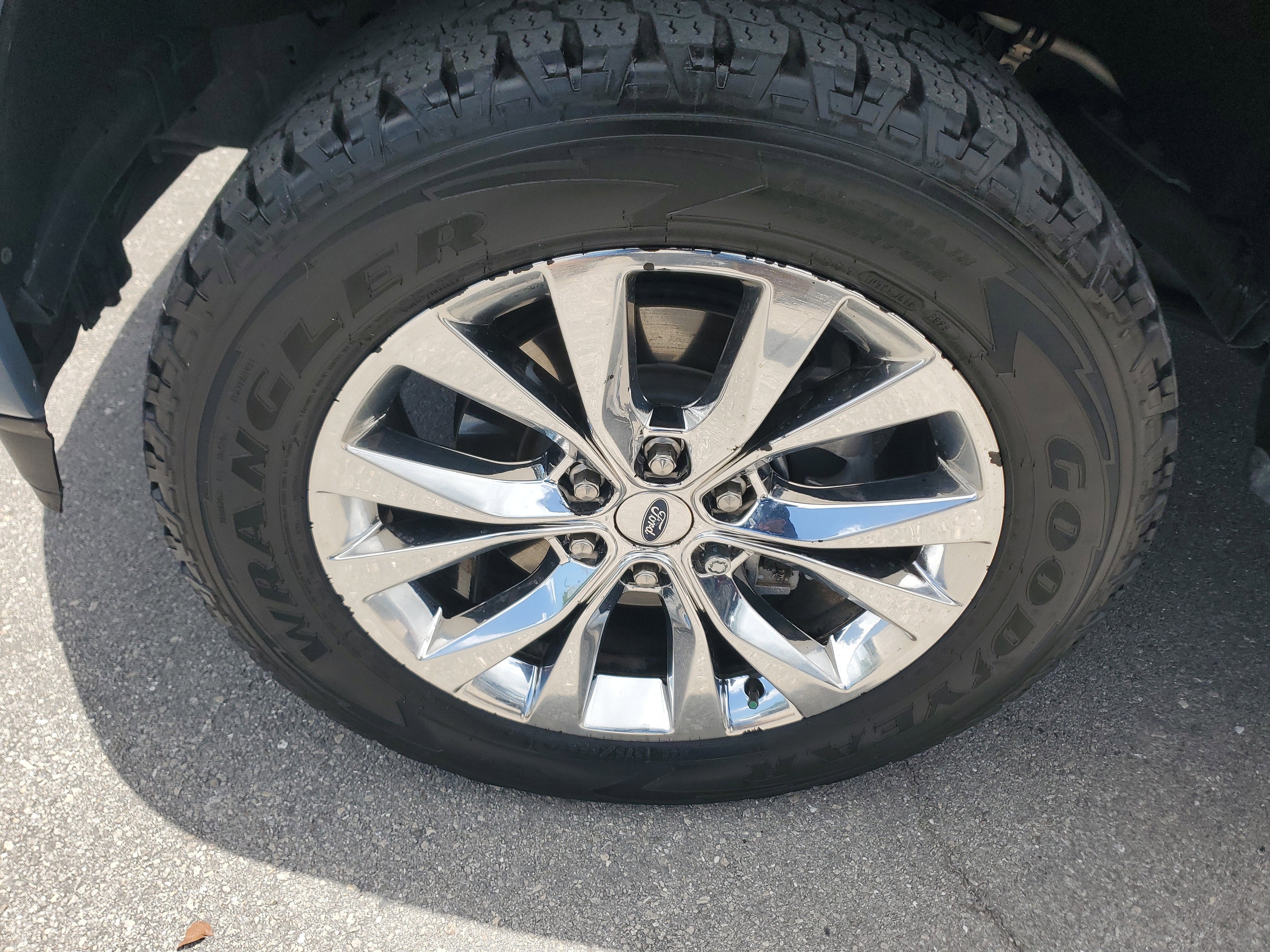 2023 Ford F-150 Platinum 4WD