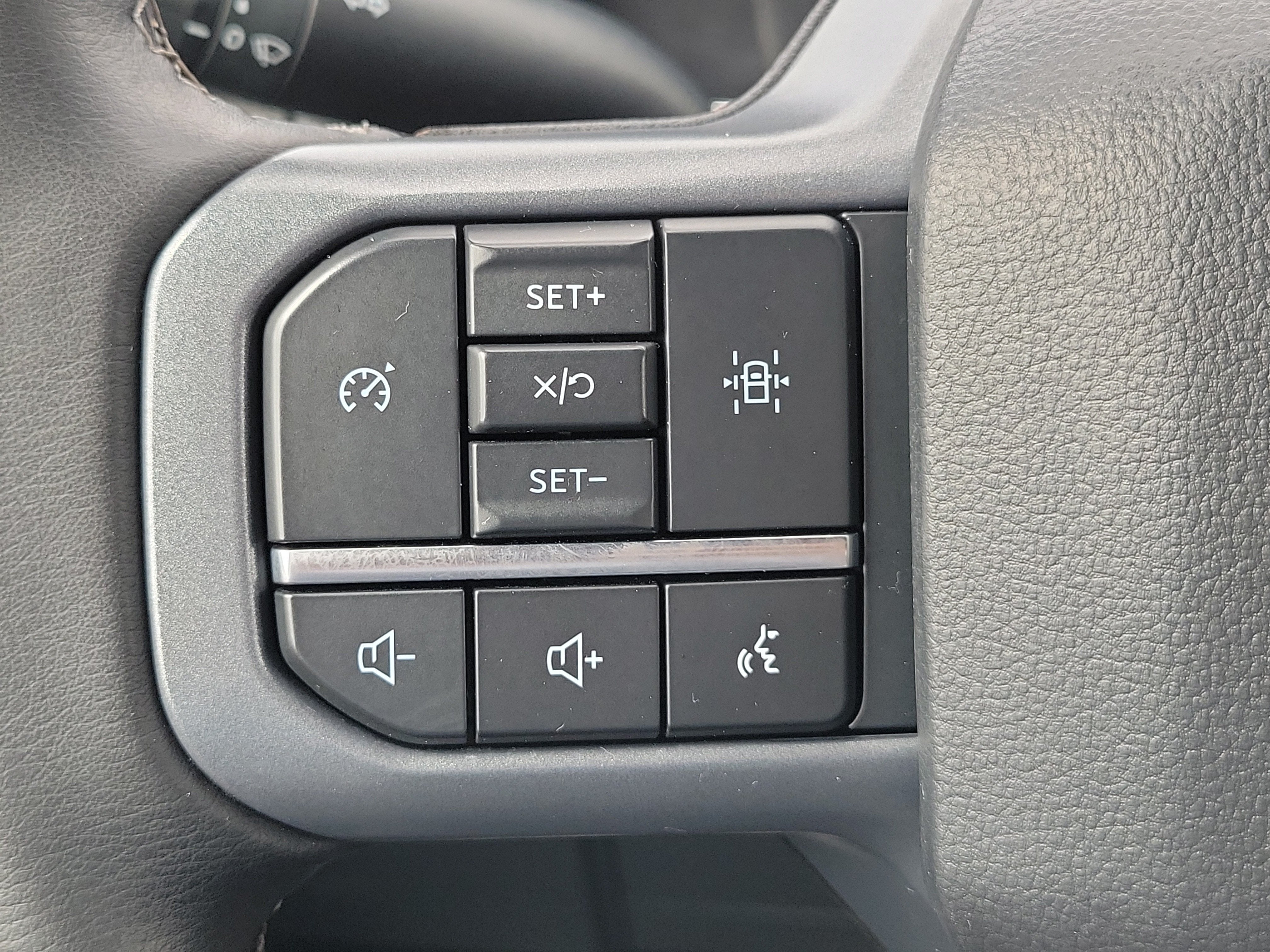 2023 Ford F-150 XLT 4WD