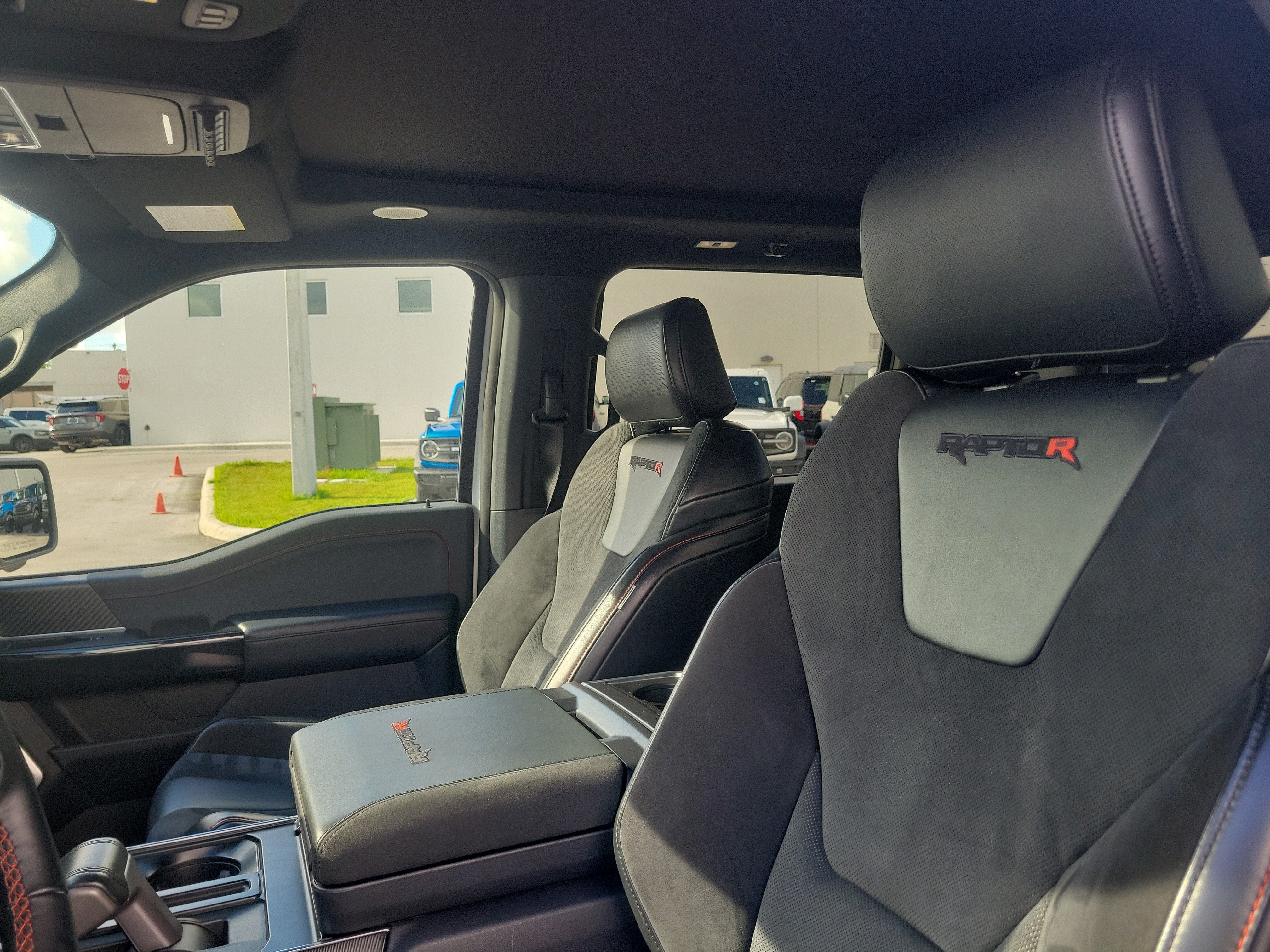 2023 Ford F-150 Raptor 4WD